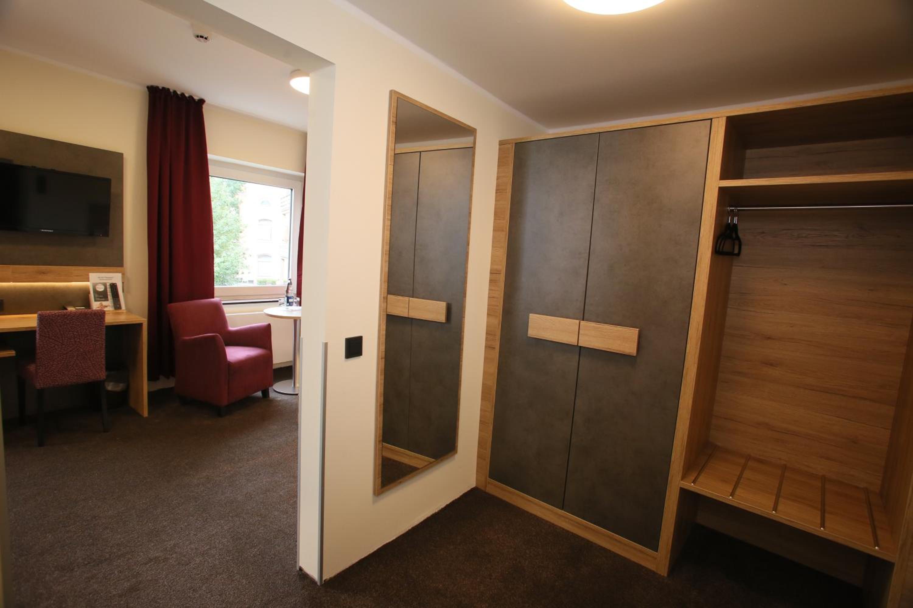 Standard Twin Room photo 2