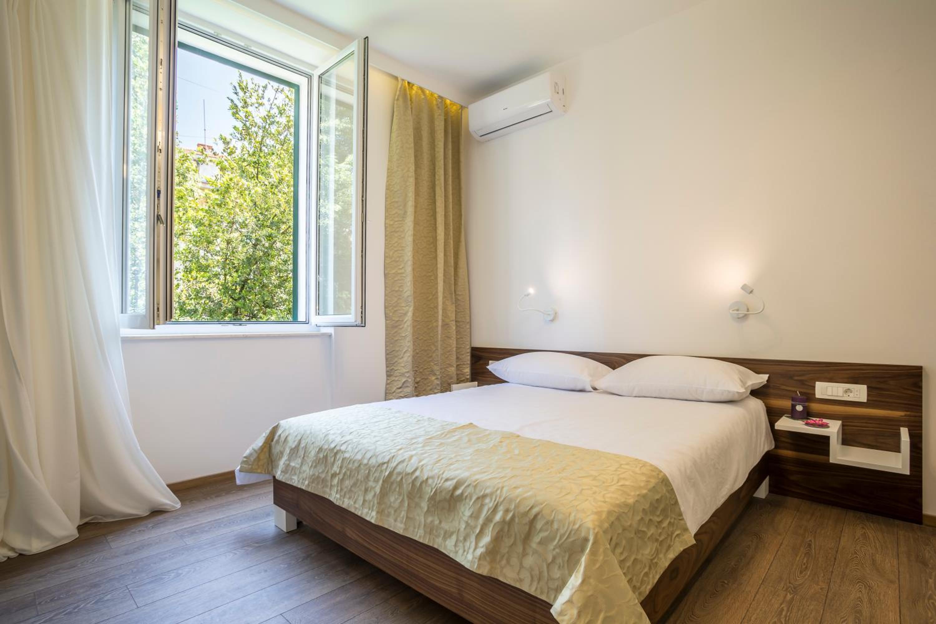 Luxury Double Room - Photo 1