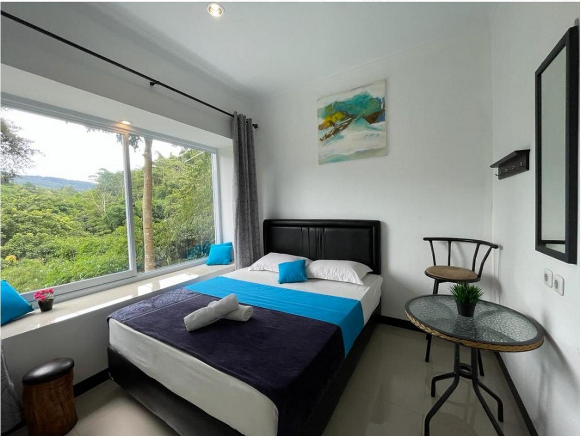 Family Room with Balcony - Photo 3
