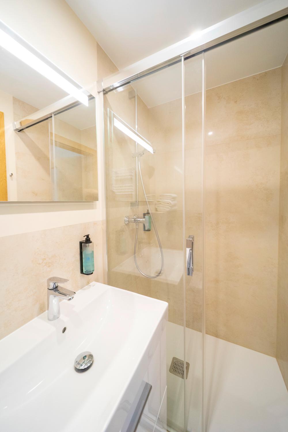 Superior Double Room - Photo 3