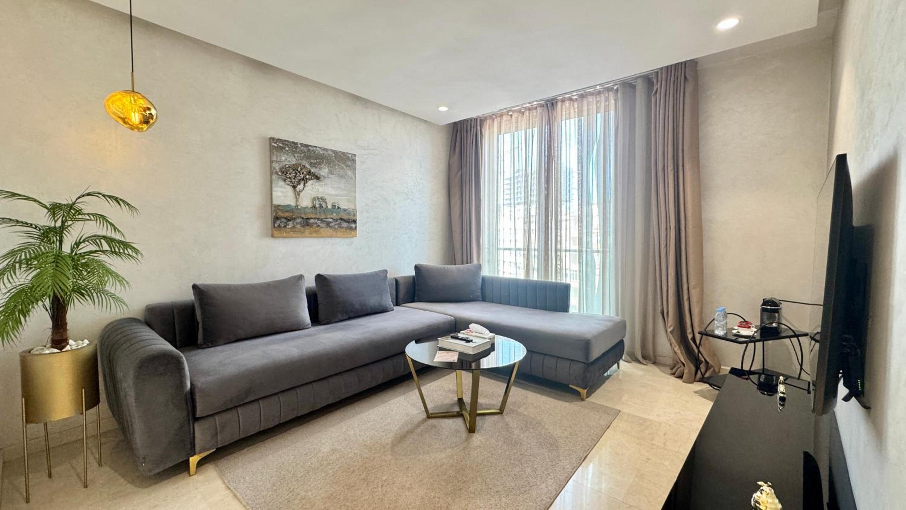 Standard Suite - Photo 12