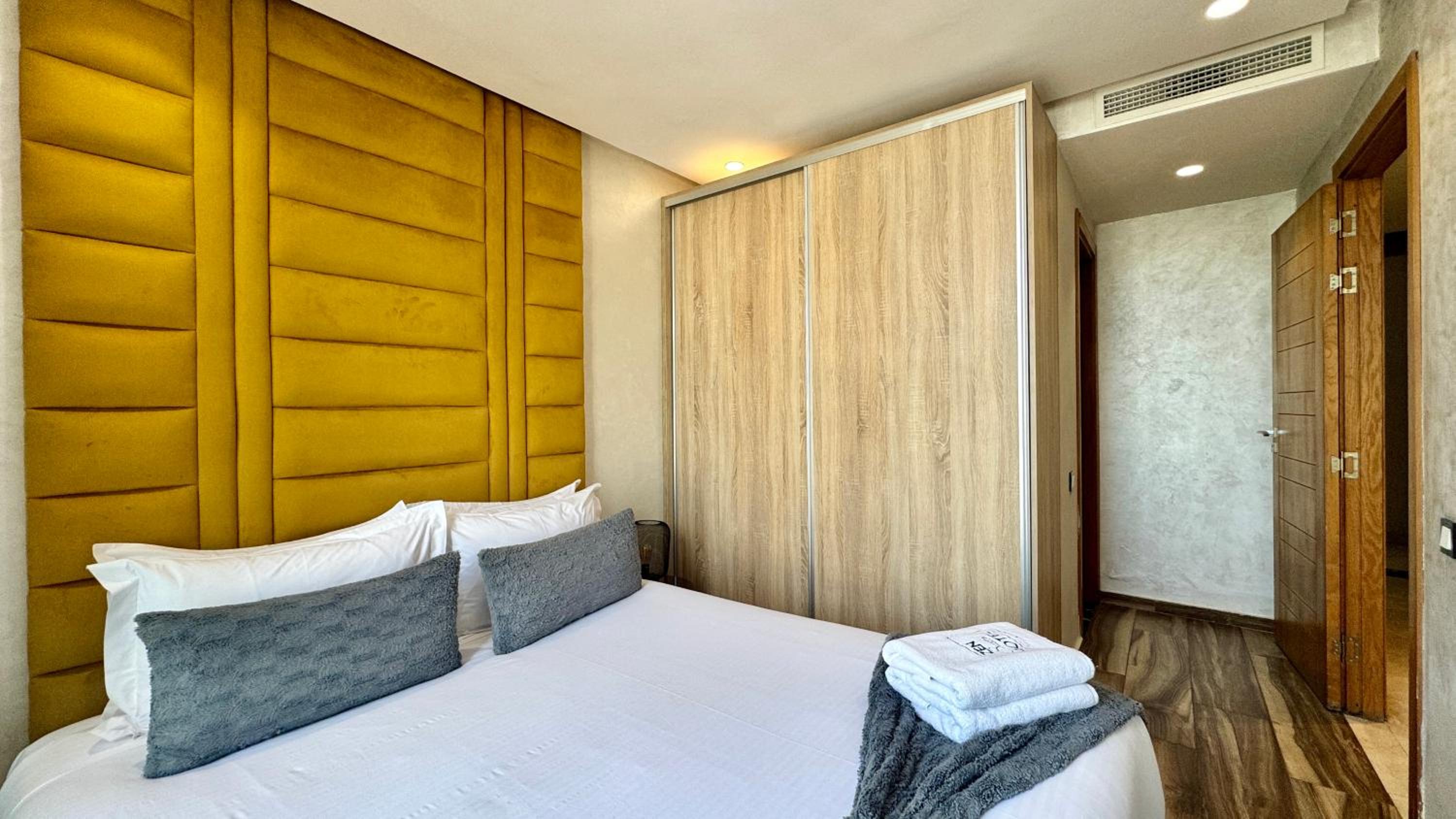 Standard Suite - Photo 9