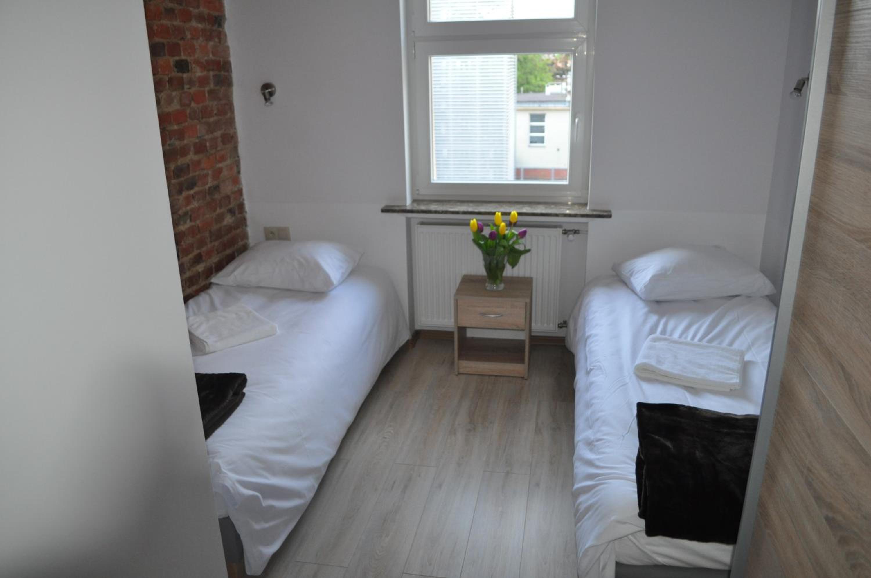 Classic Twin Room - Photo 3