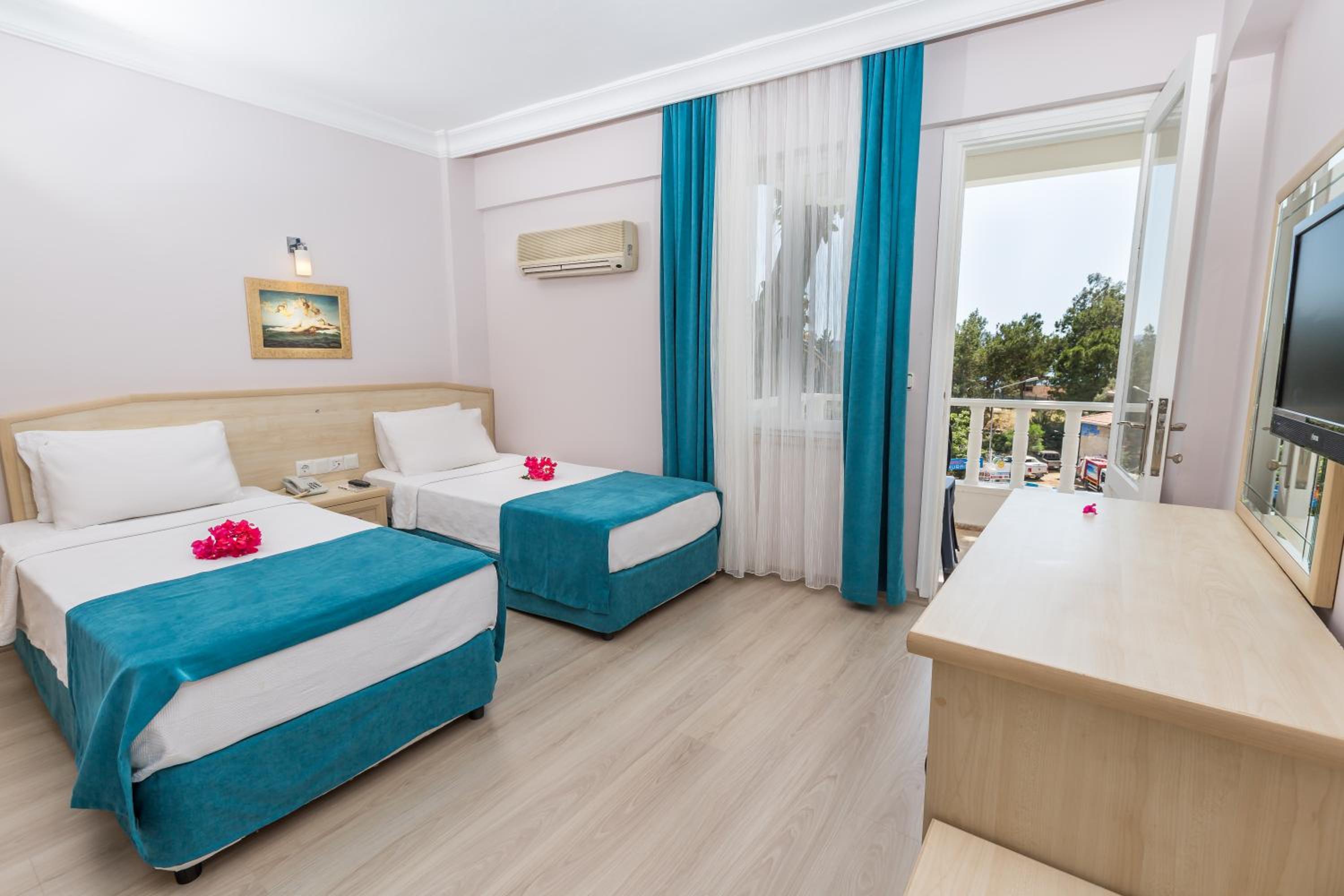 Standard Double Or Twin Room With Balcony