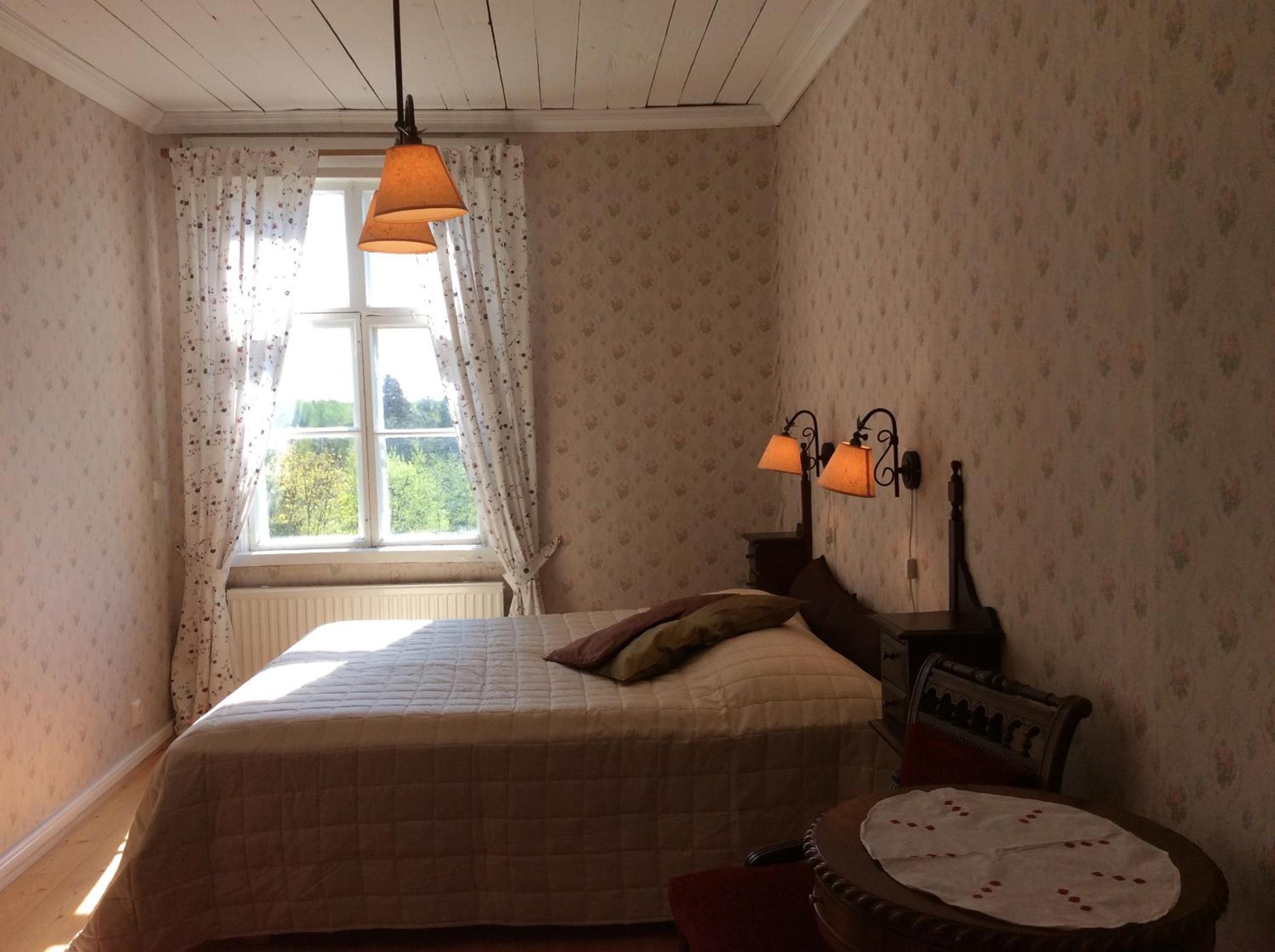 Double Room with Share Bathroom and Garden View photo 1