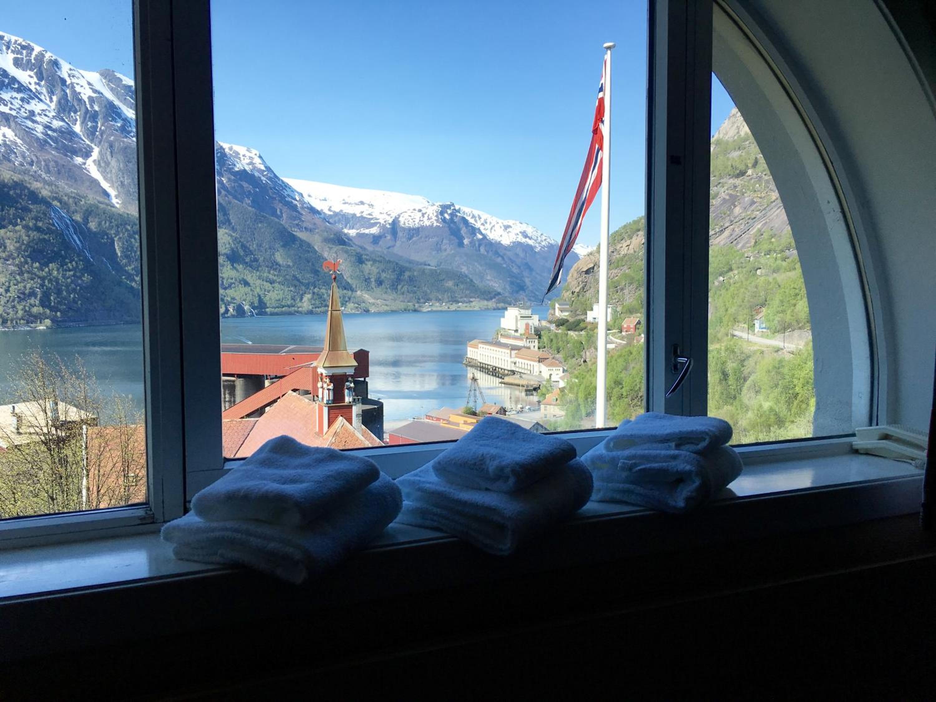 Triple Room with Fjord View photo 2