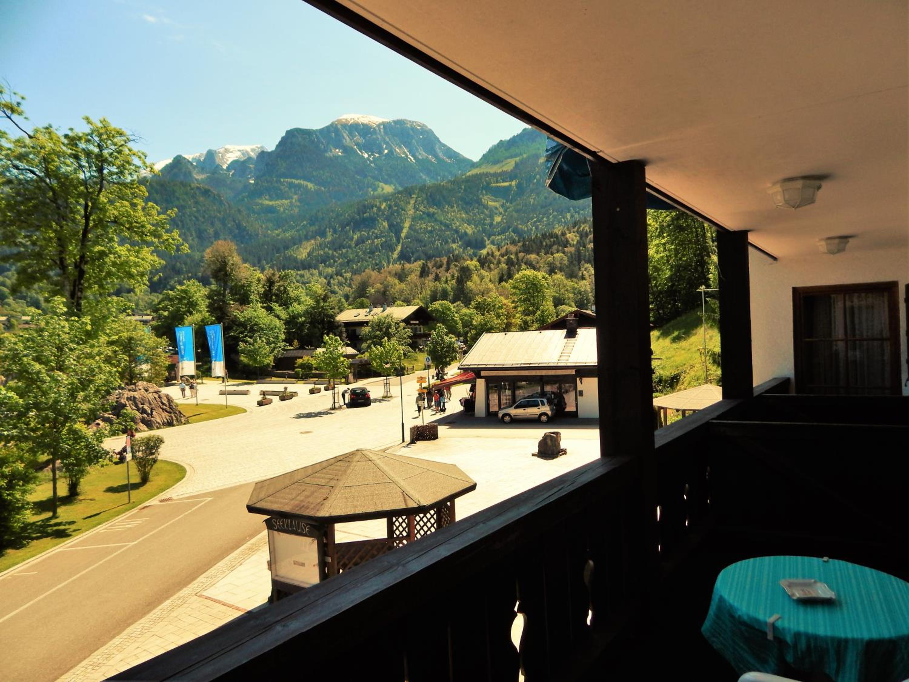 Triple Room with Balcony and Mountain View photo 3