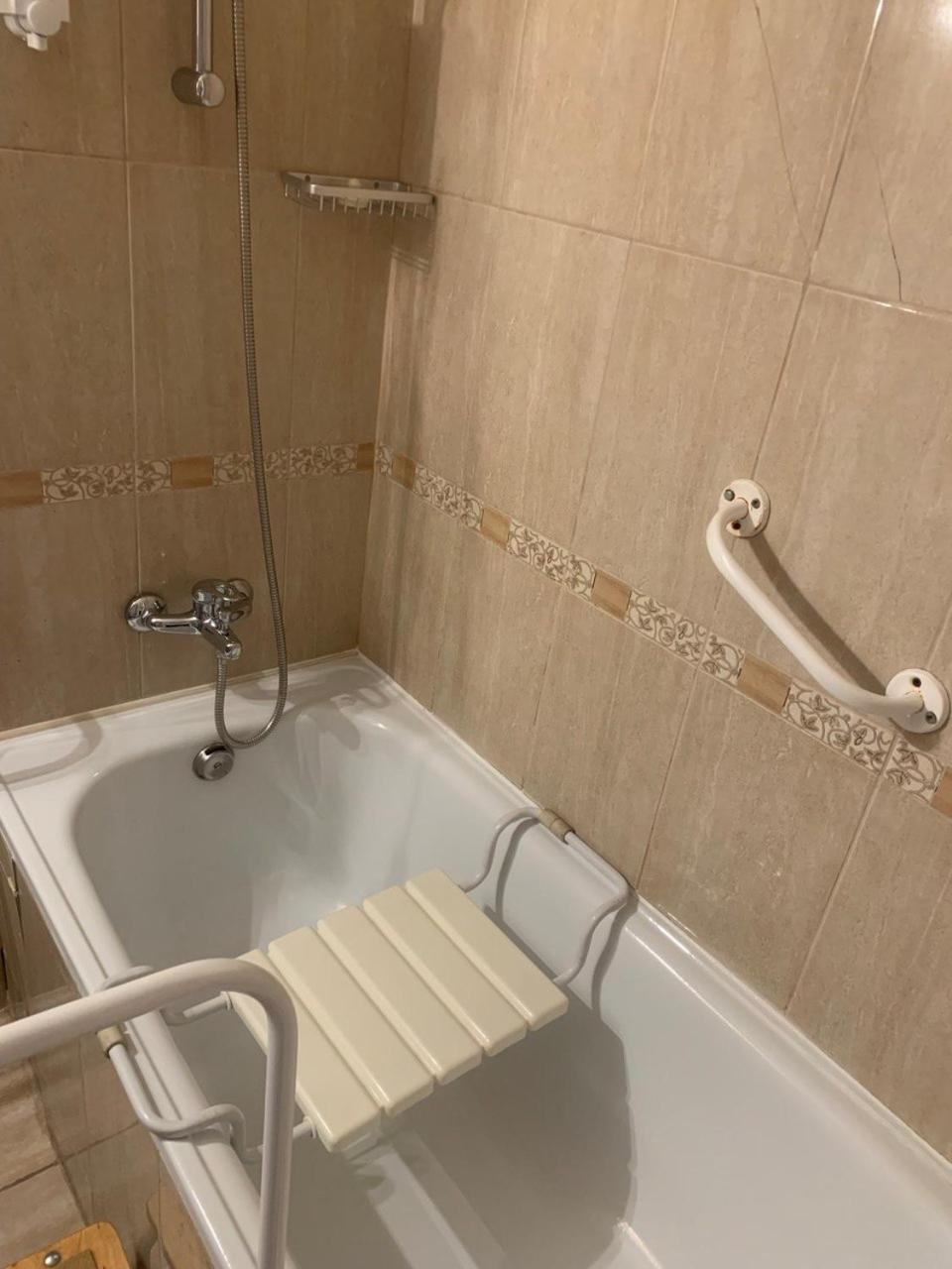 Twin Room - Disability Access