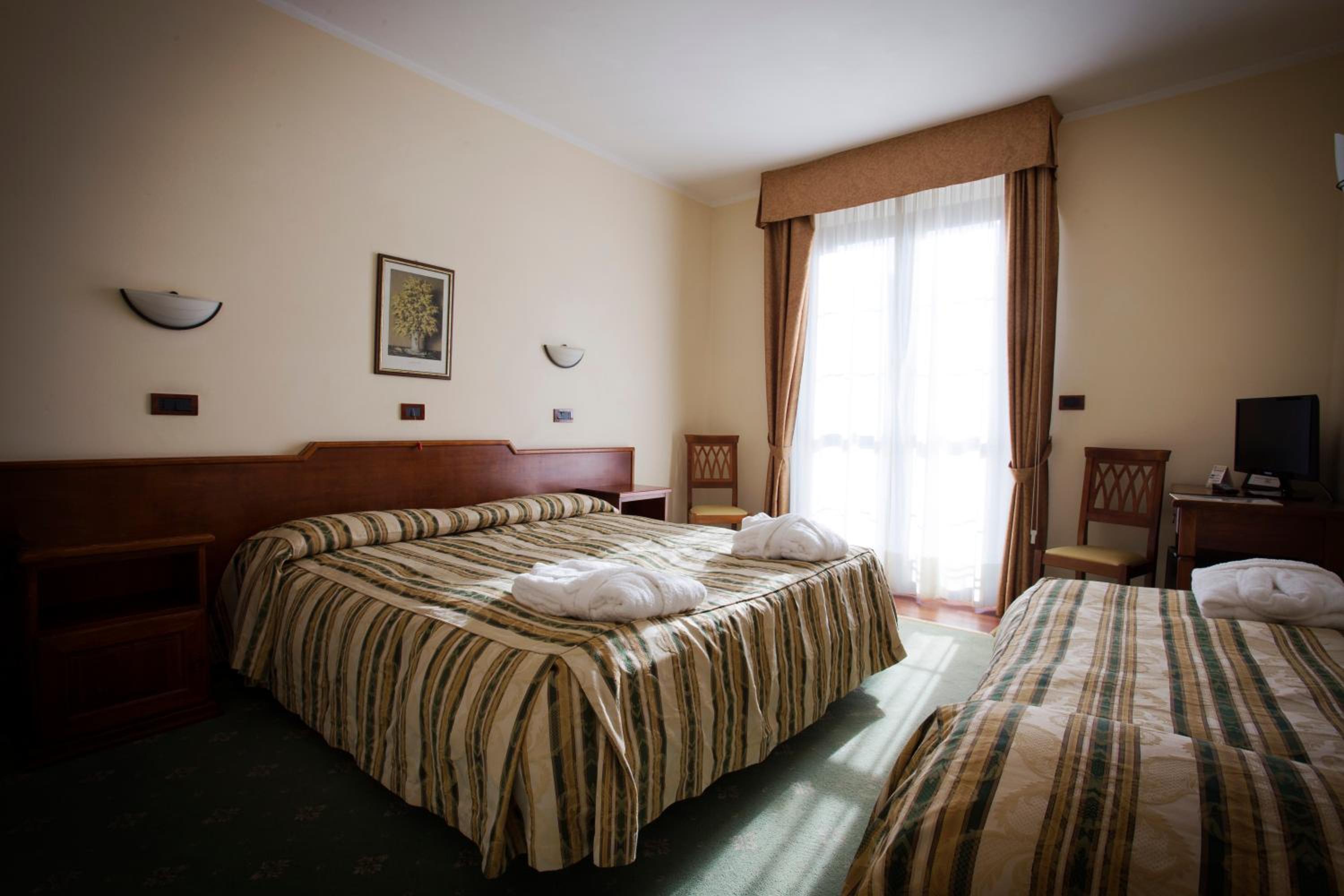 Double Room - Photo 1