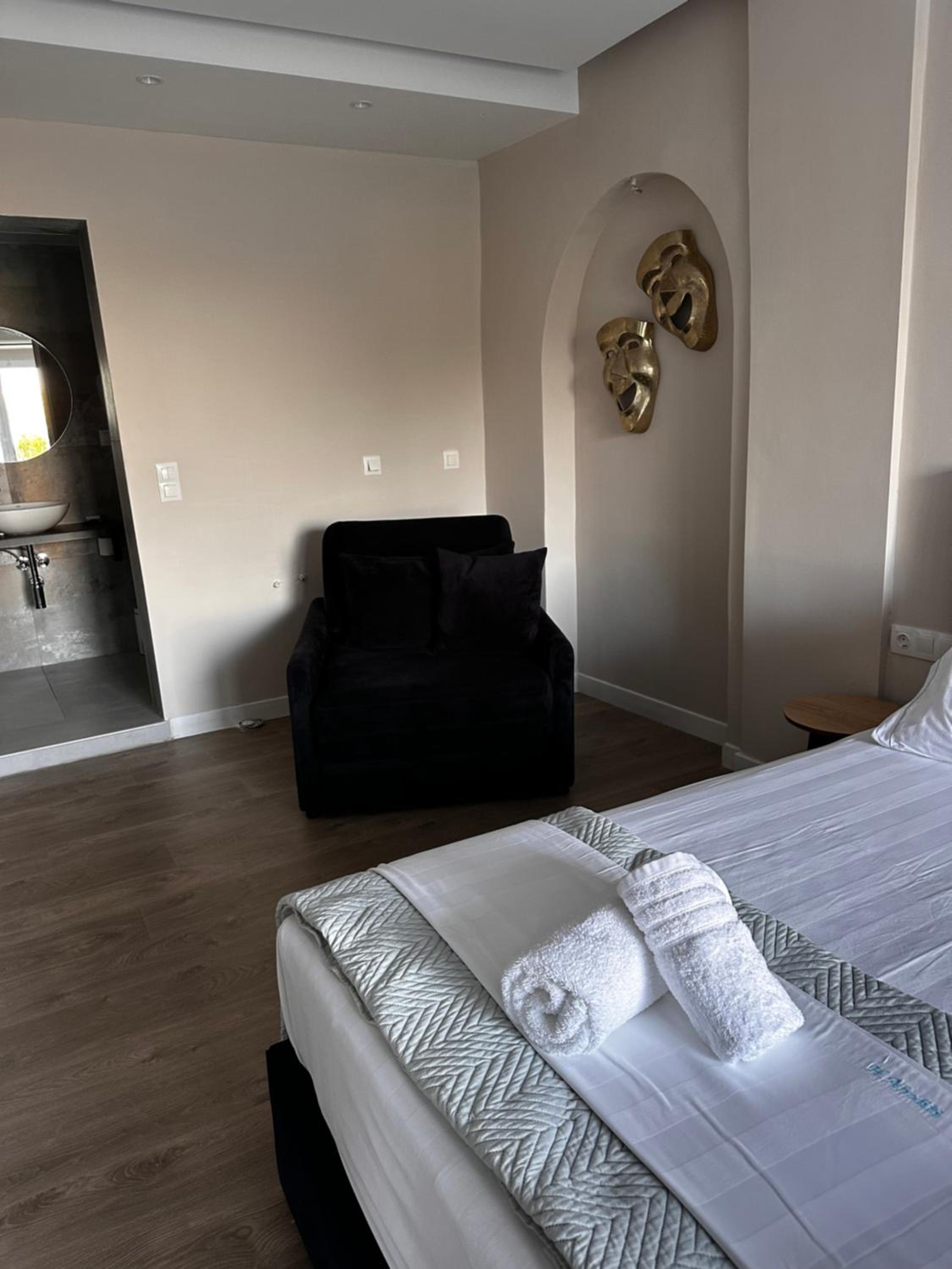 Double Room with Garden View - Photo 7