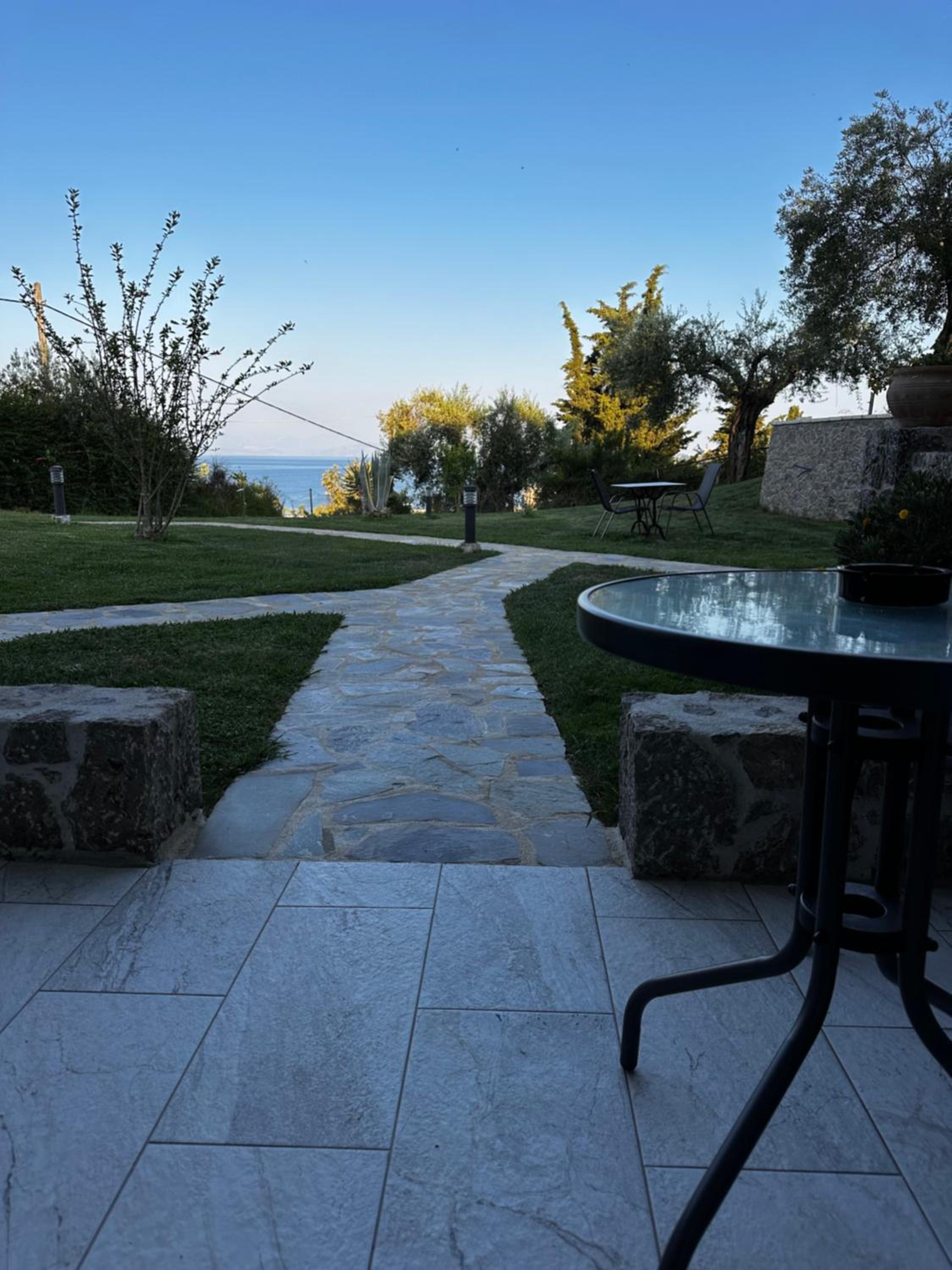 Double Room with Garden View - Photo 4