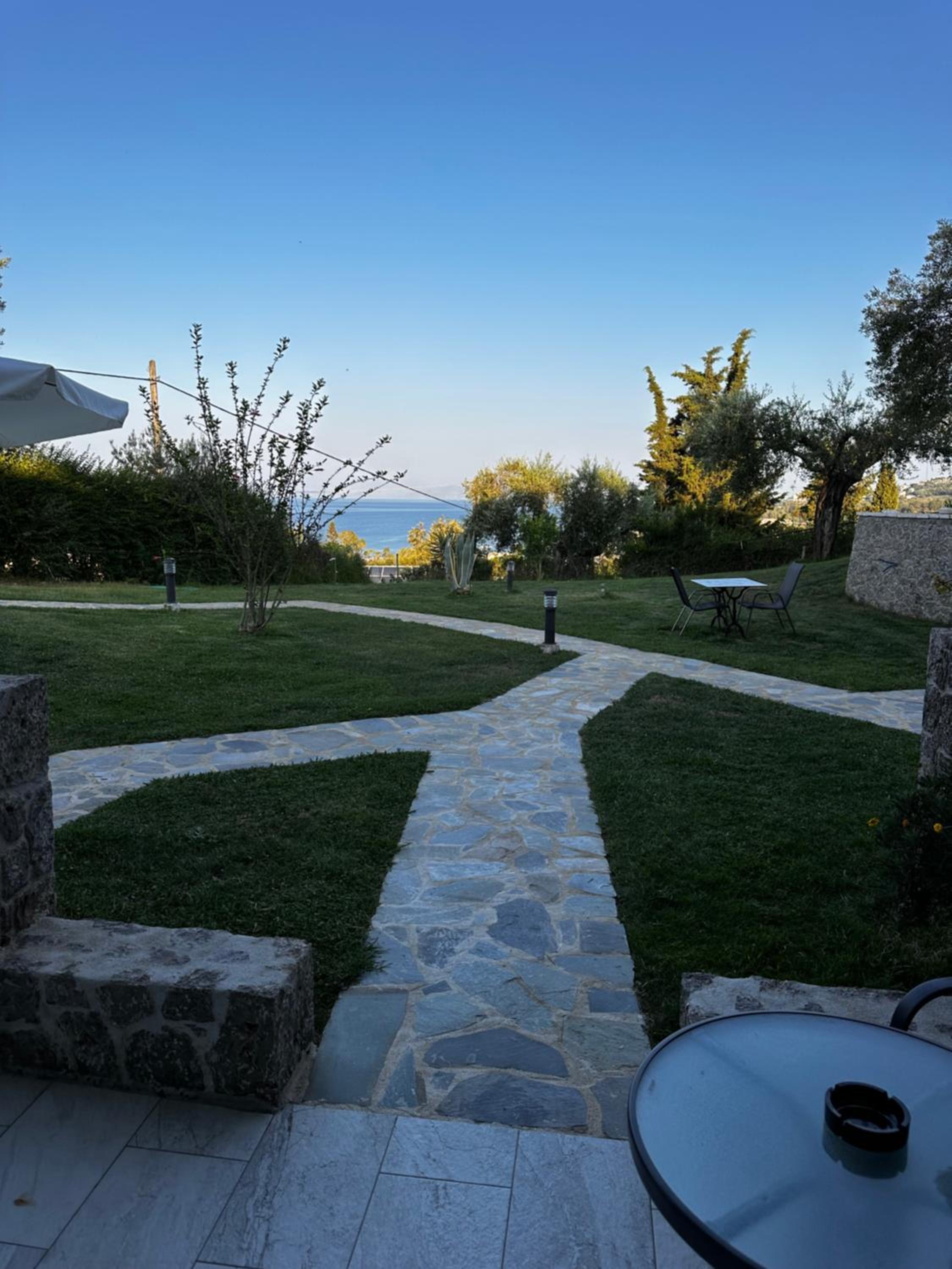 Double Room with Garden View - Photo 5
