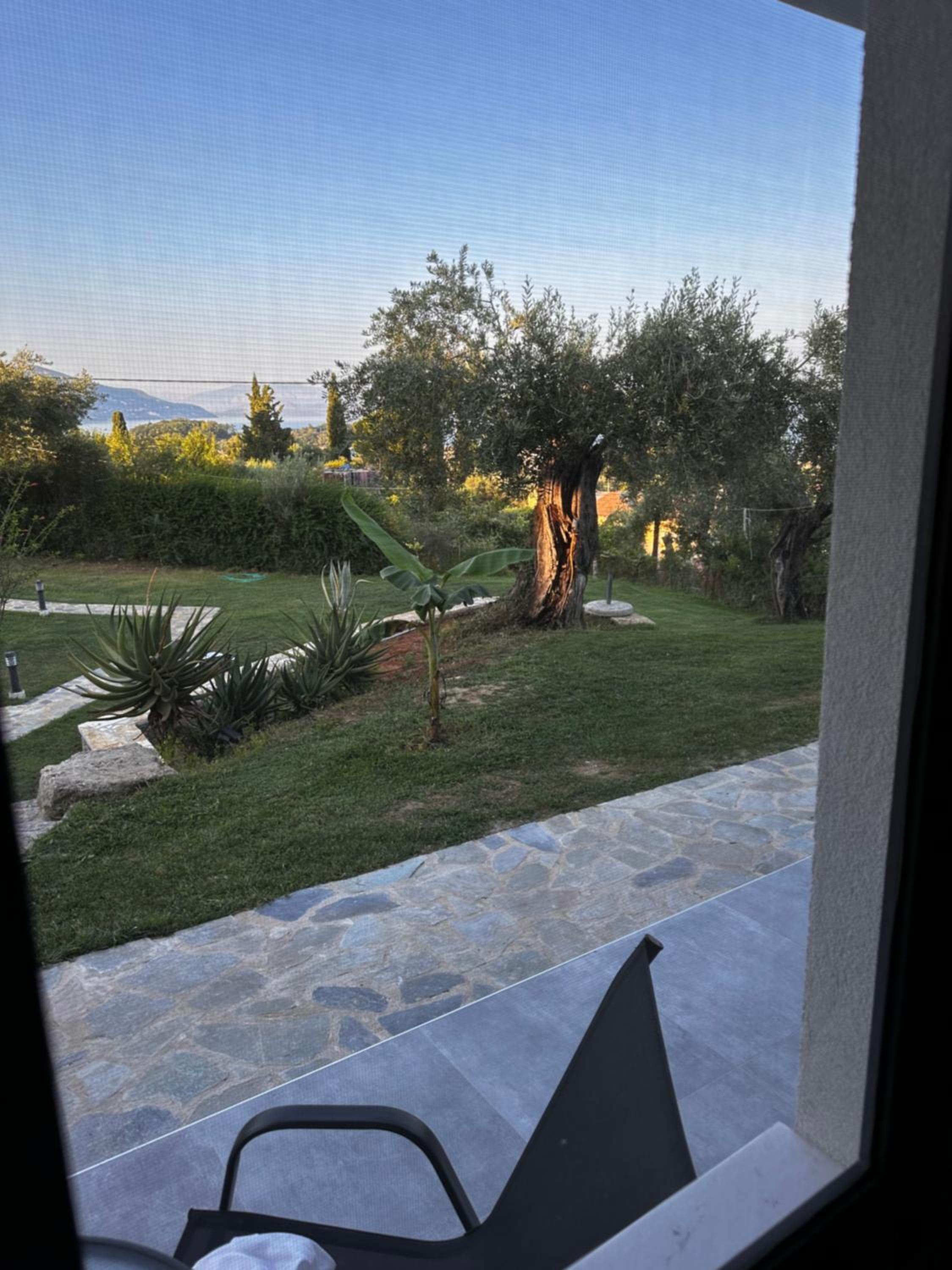 Double Room with Garden View - Photo 9