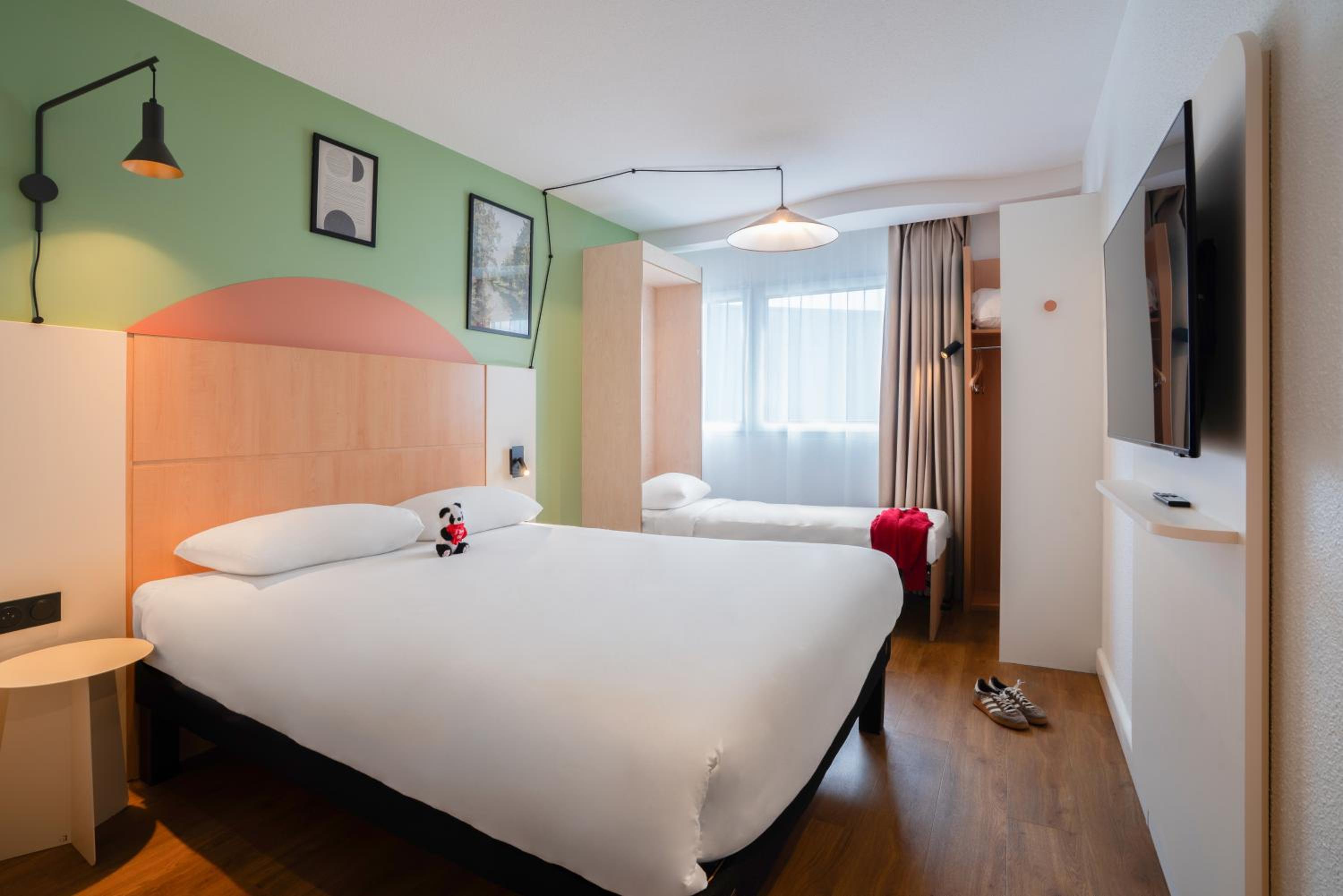 Standard Double Room with Sofa Bed - Photo 8