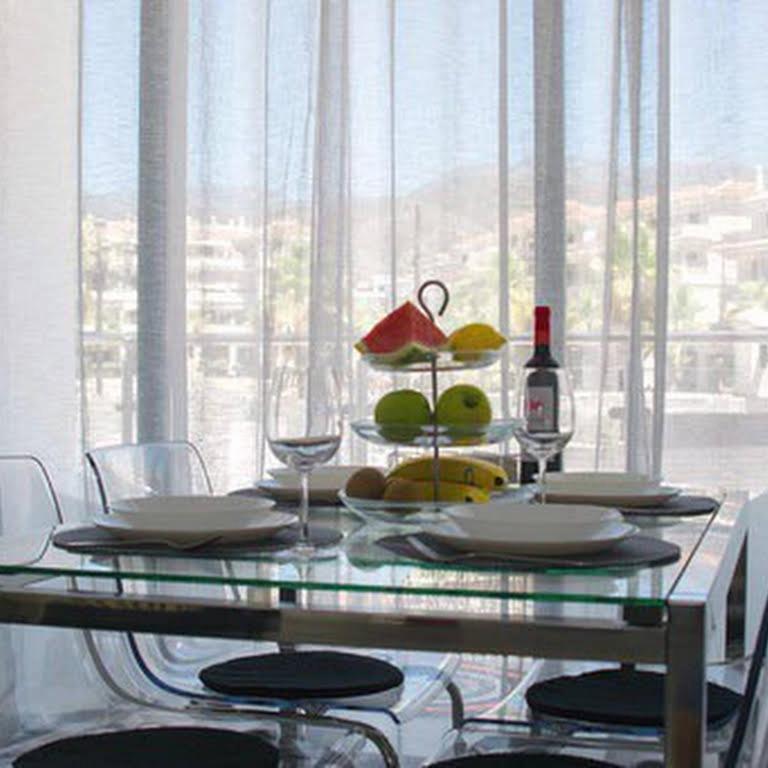 Two-Bedroom Deluxe Apartment with Balcony