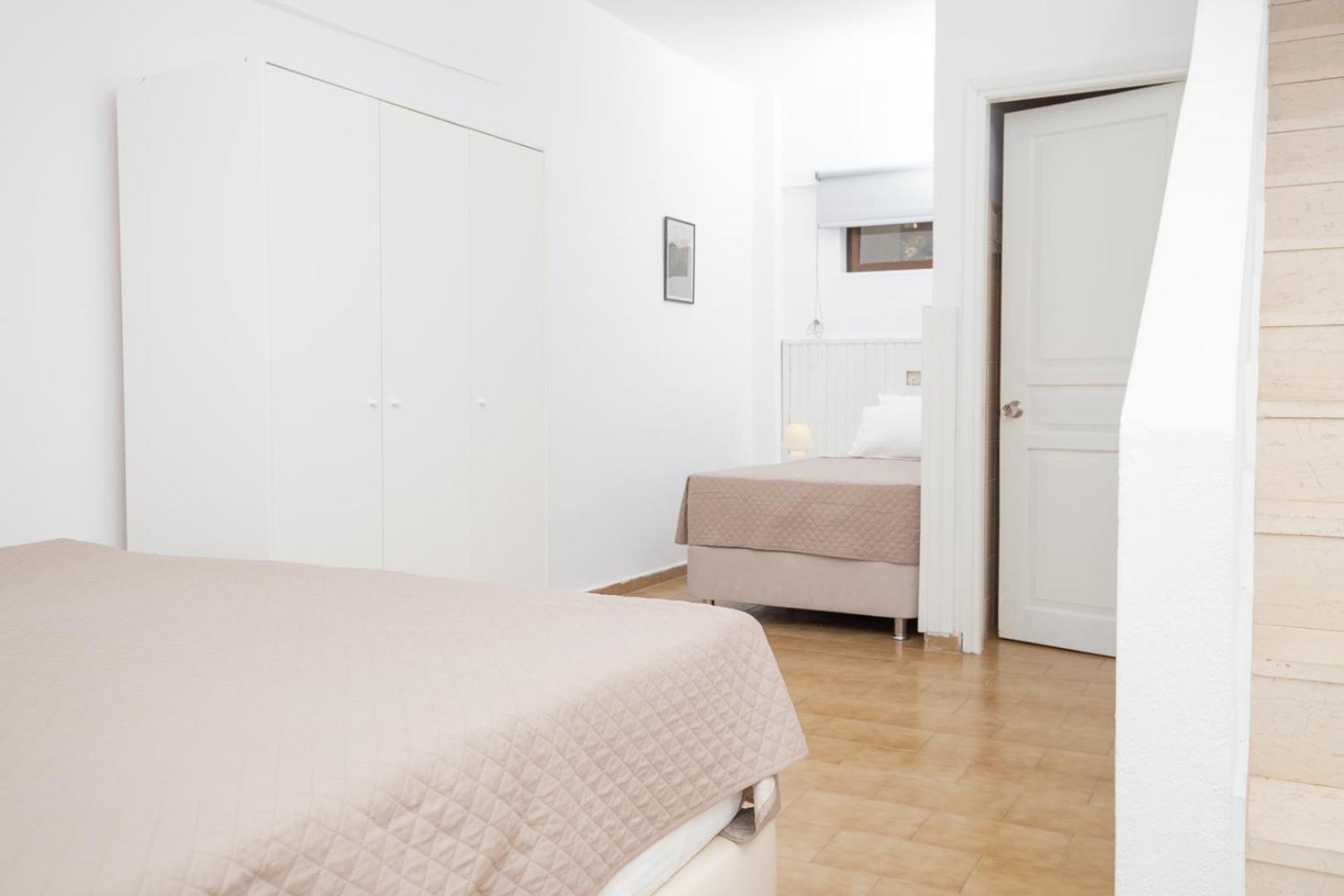 One-Bedroom Apartment with Garden View photo 2