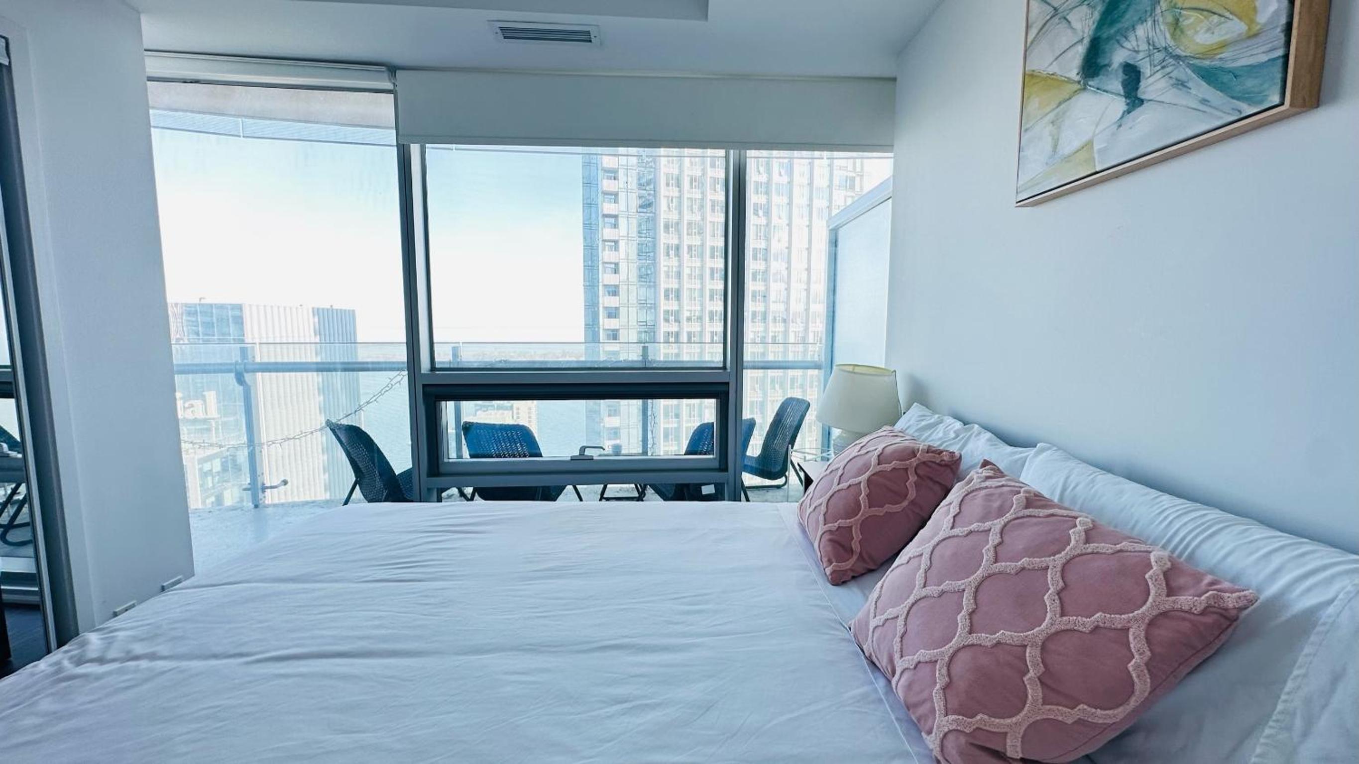 Three-Bedroom Apartment with Lake View