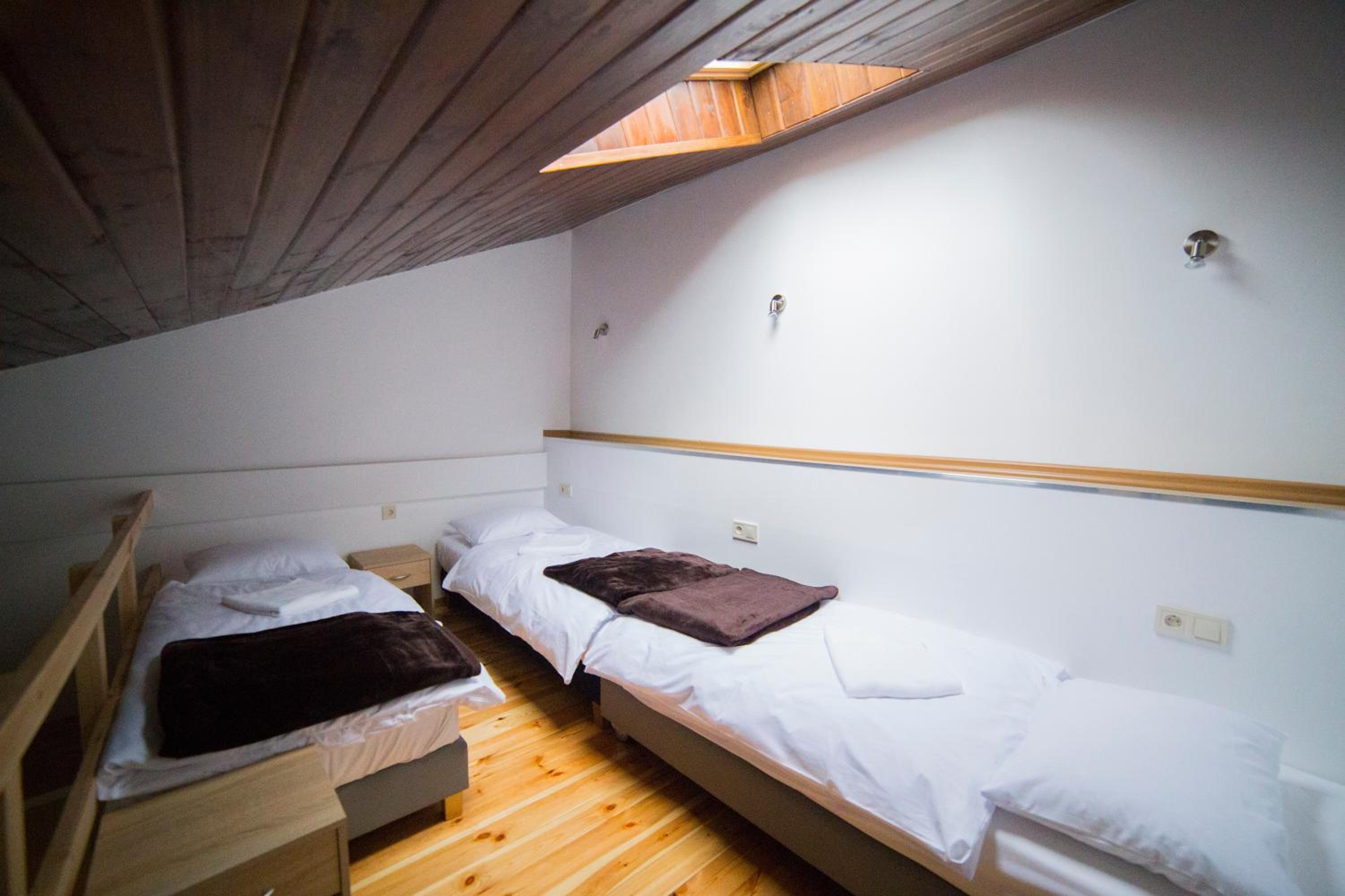 Standard Triple Room - Photo 4