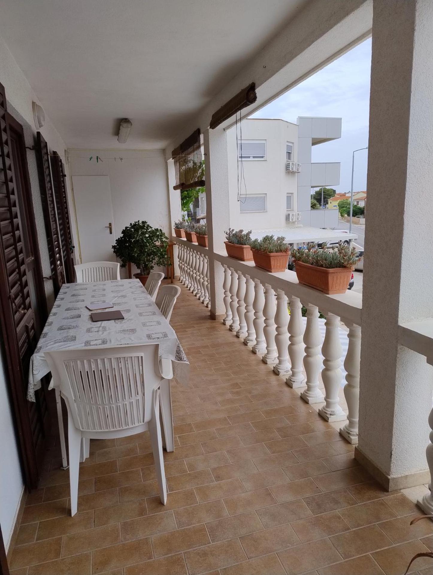 One-Bedroom Apartment with Balcony