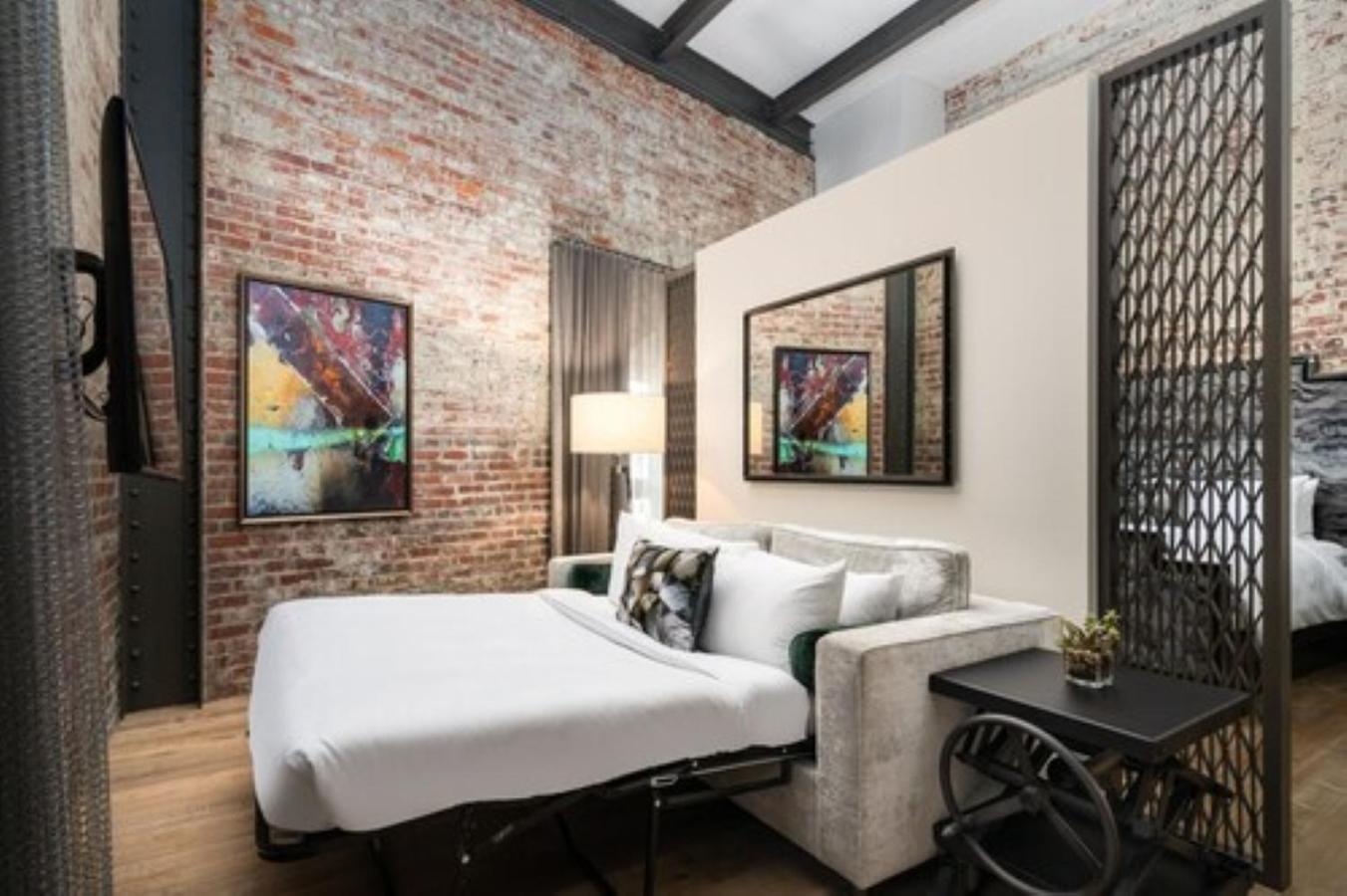 One-Bedroom Corner King Studio Suite with Sofa Bed