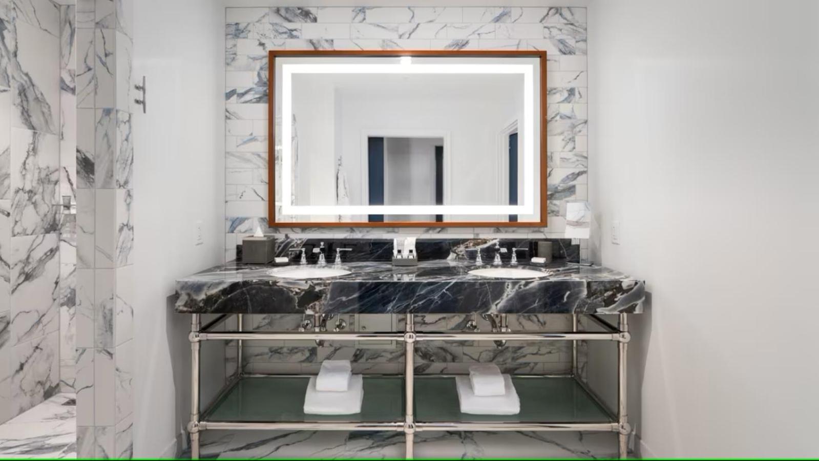 One-Bedroom King Suite with Balcony and City View