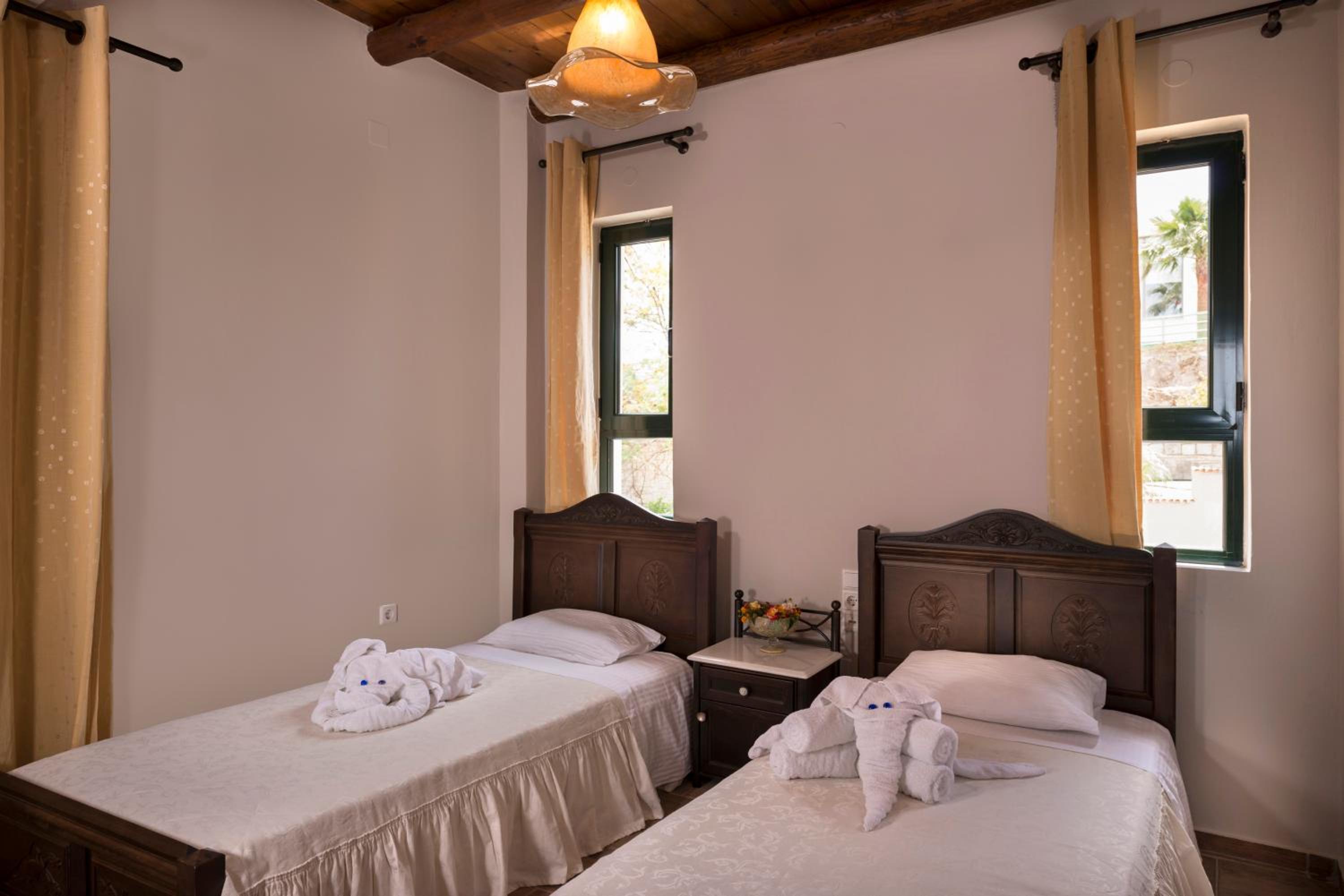 Three-Bedroom Villa with Private Pool and Sea View-Mirtia