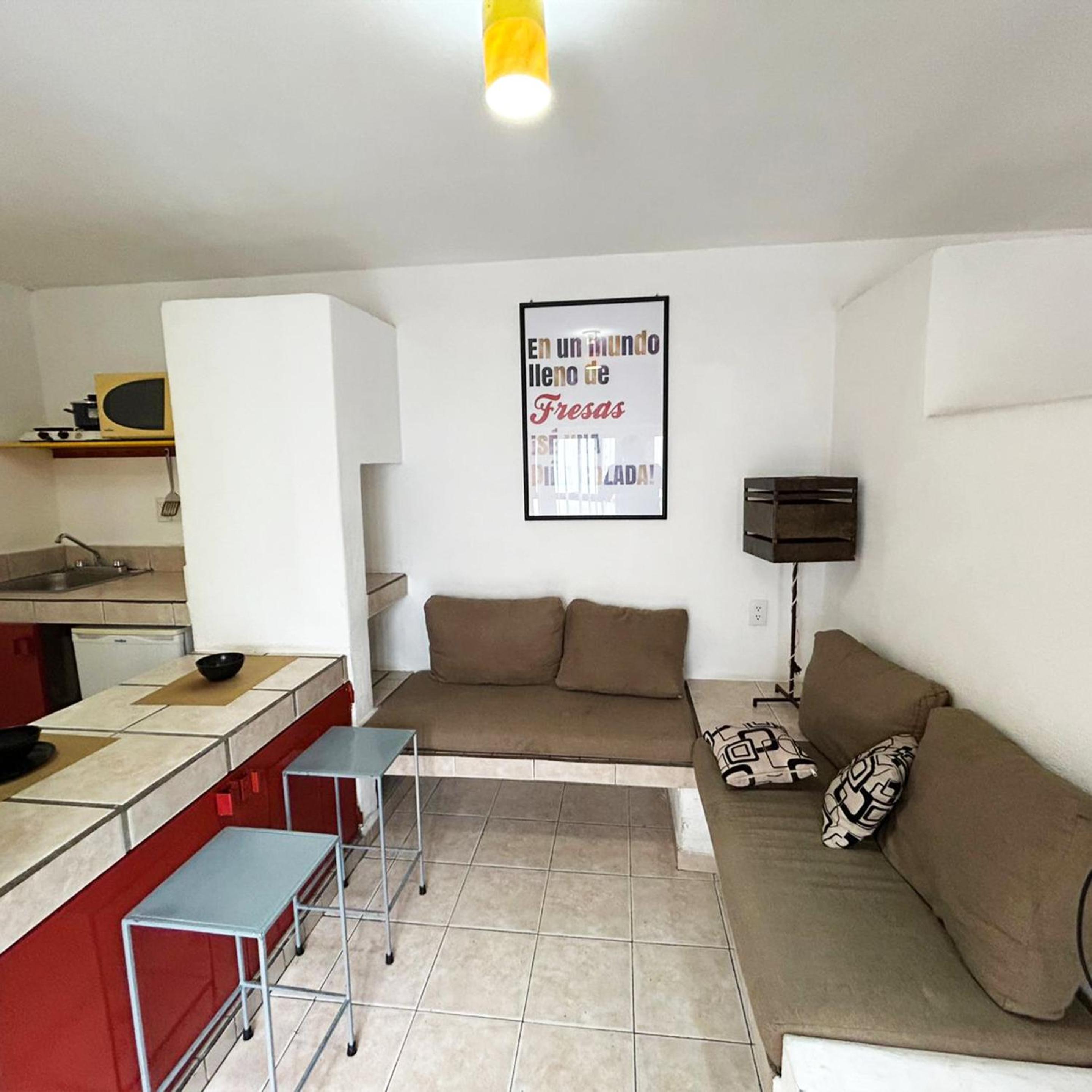 One-Bedroom Apartment photo 3