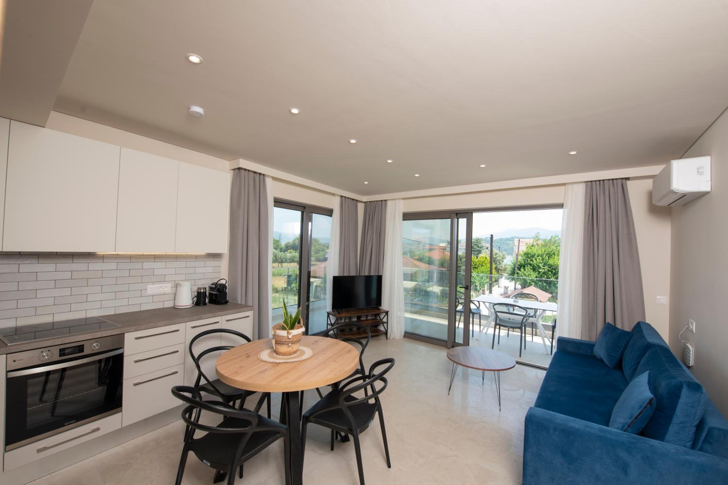Two-Bedroom Apartment with Balcony and Sea View