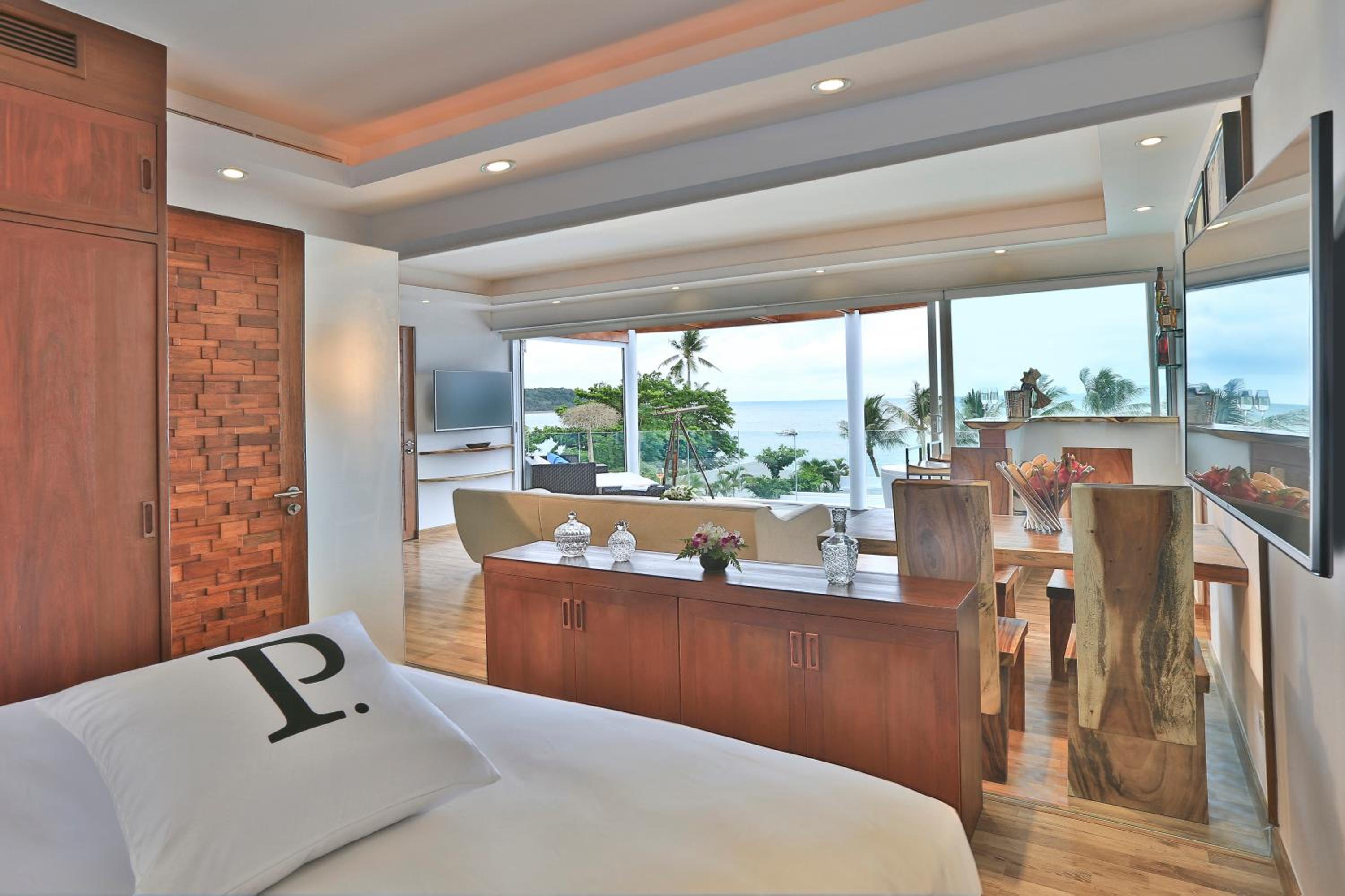 Penthouse Suite photo 1
