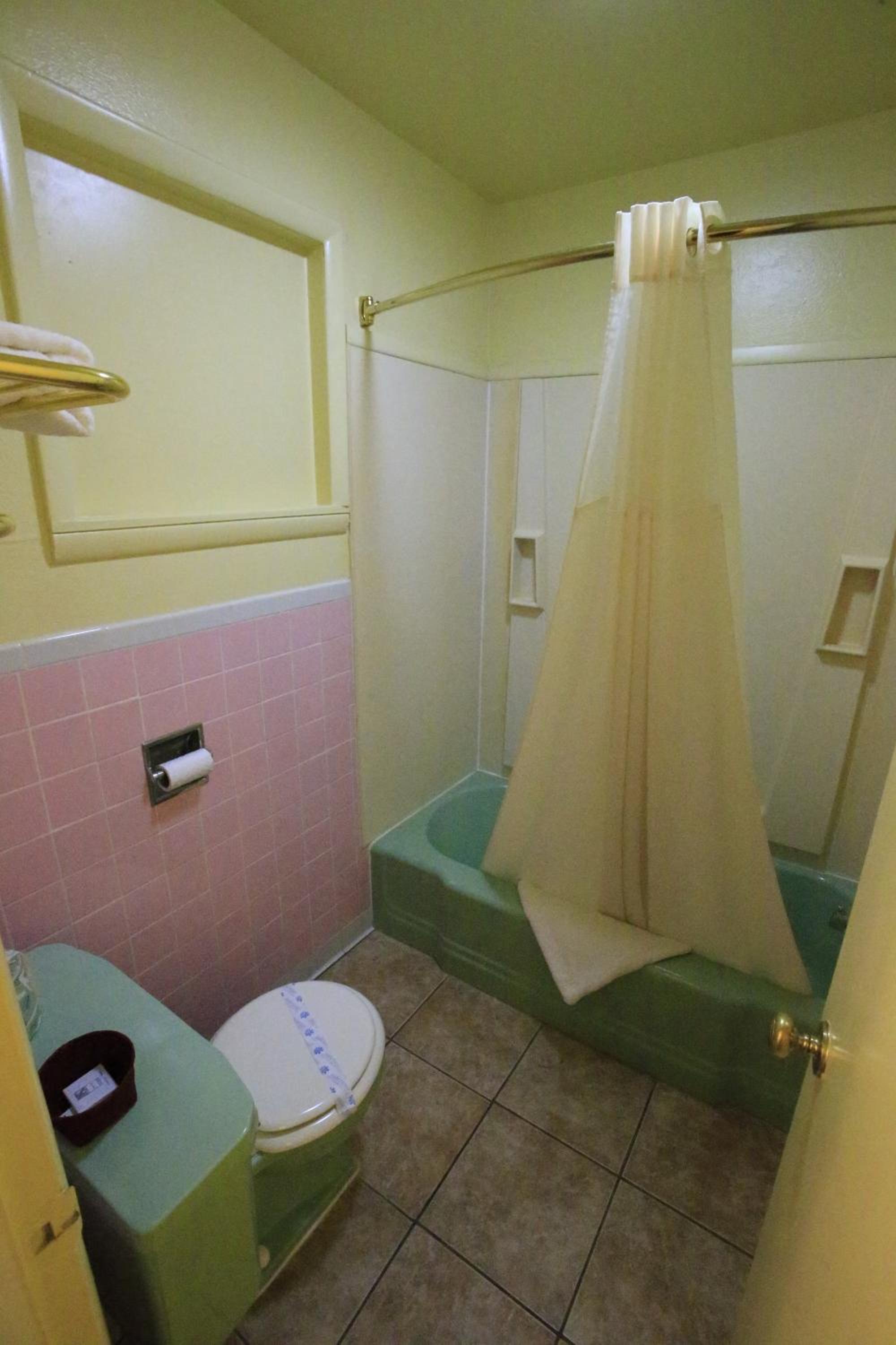 Triple Room with Three Double Beds  photo 3