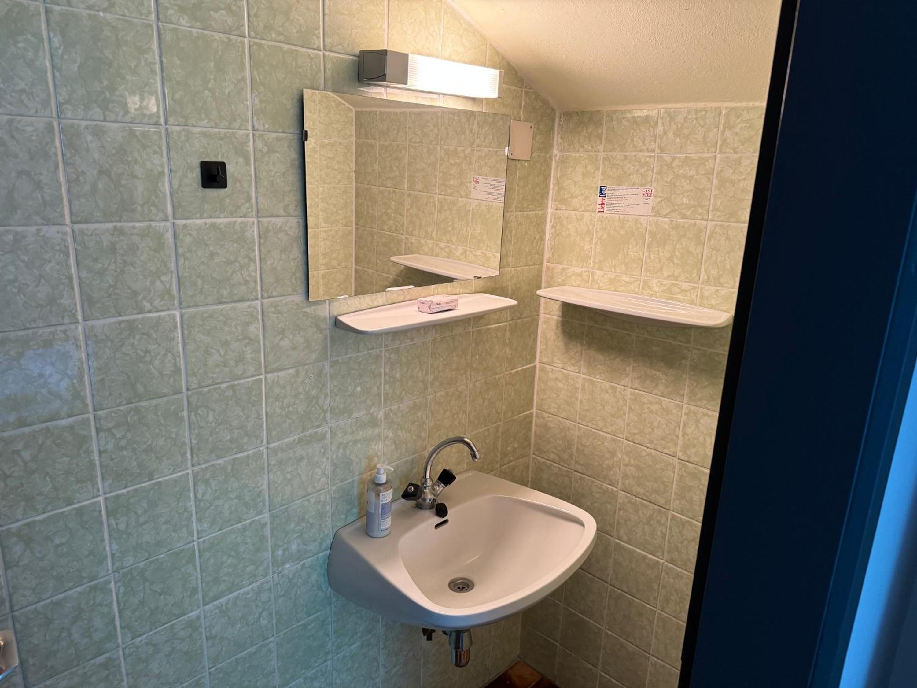 Budget Twin Room photo 1