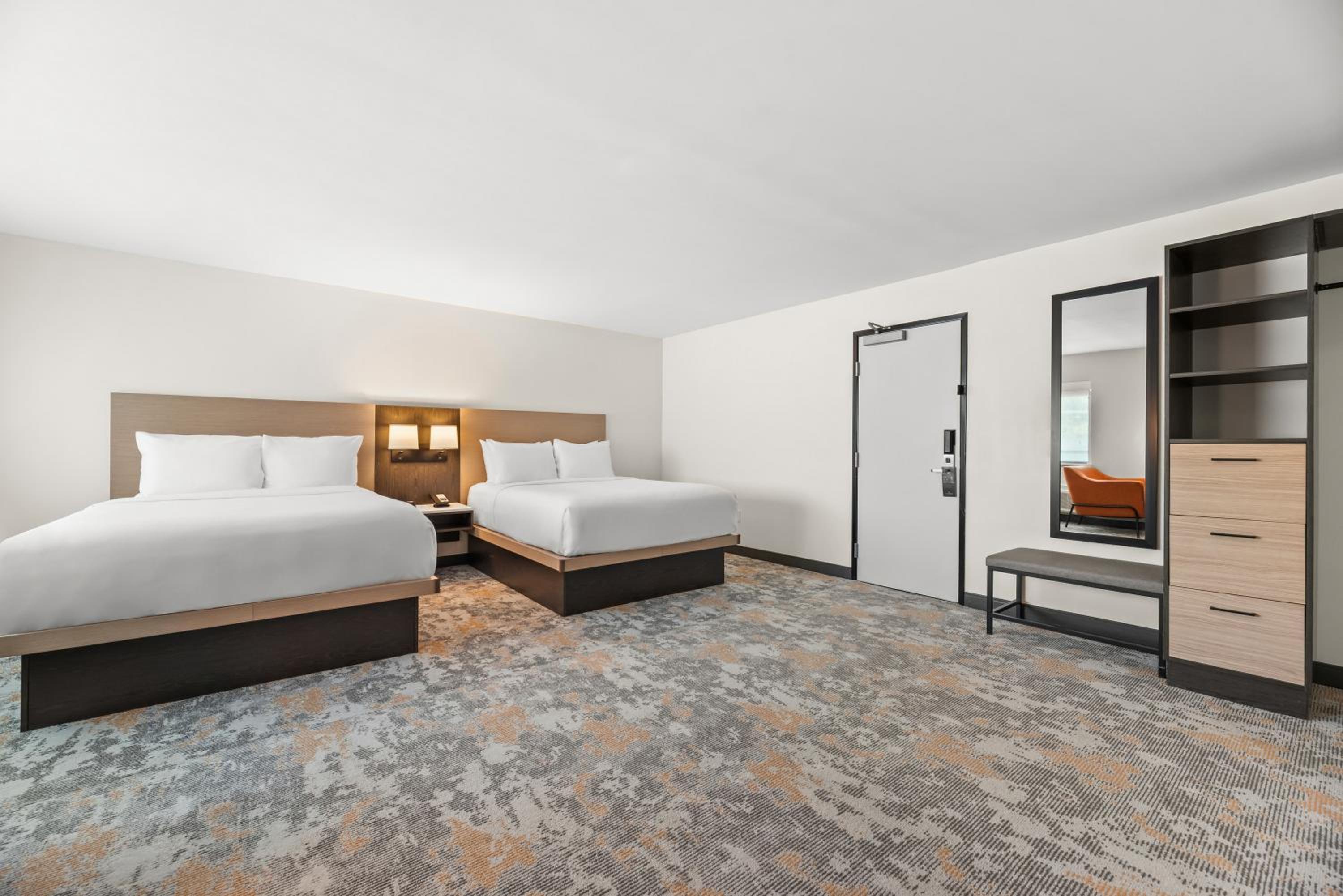 Queen Room with Two Queen Beds - Accessible/Non-Smoking  - Photo 2