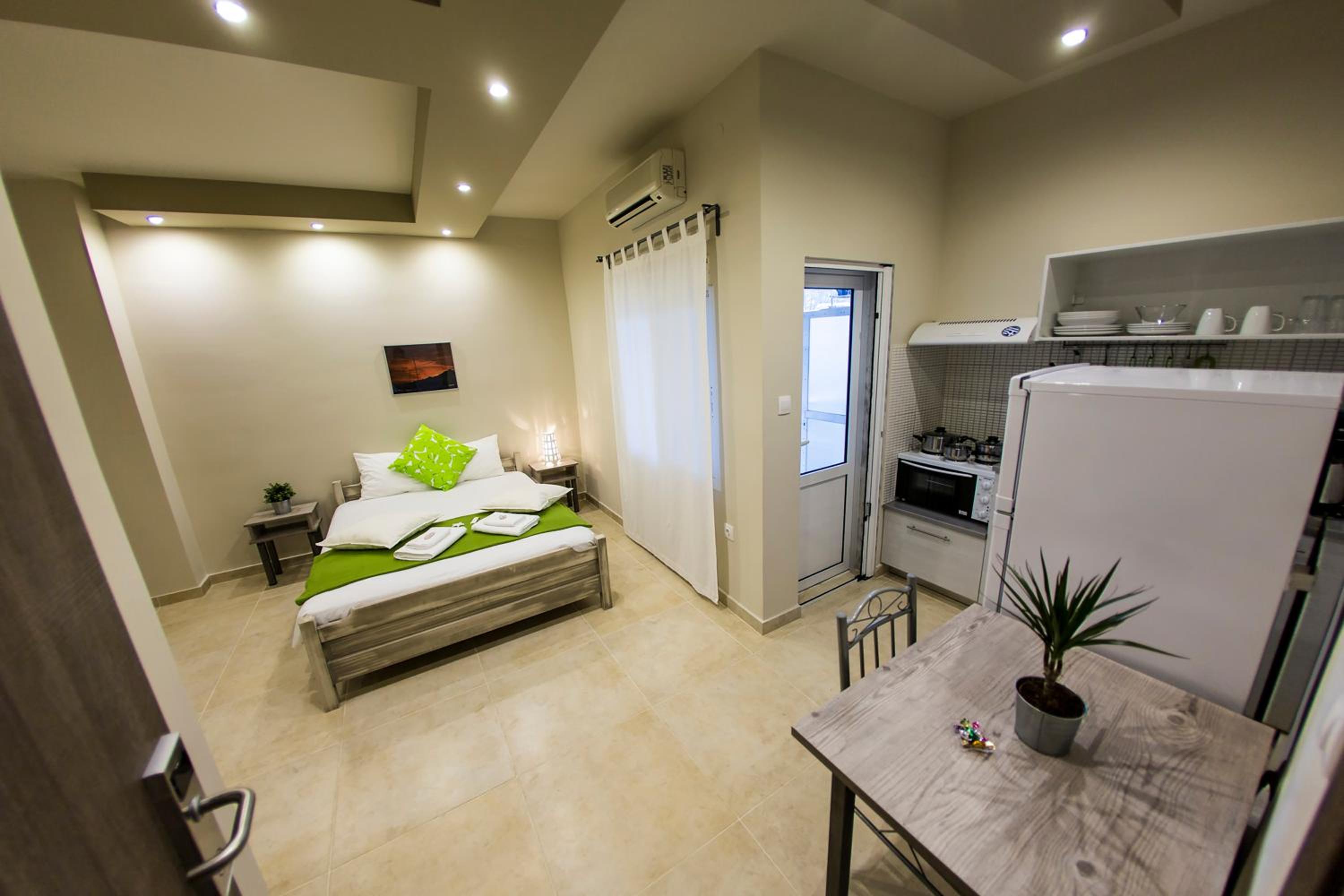 One-Bedroom Apartment (4 Adults) - Photo 6