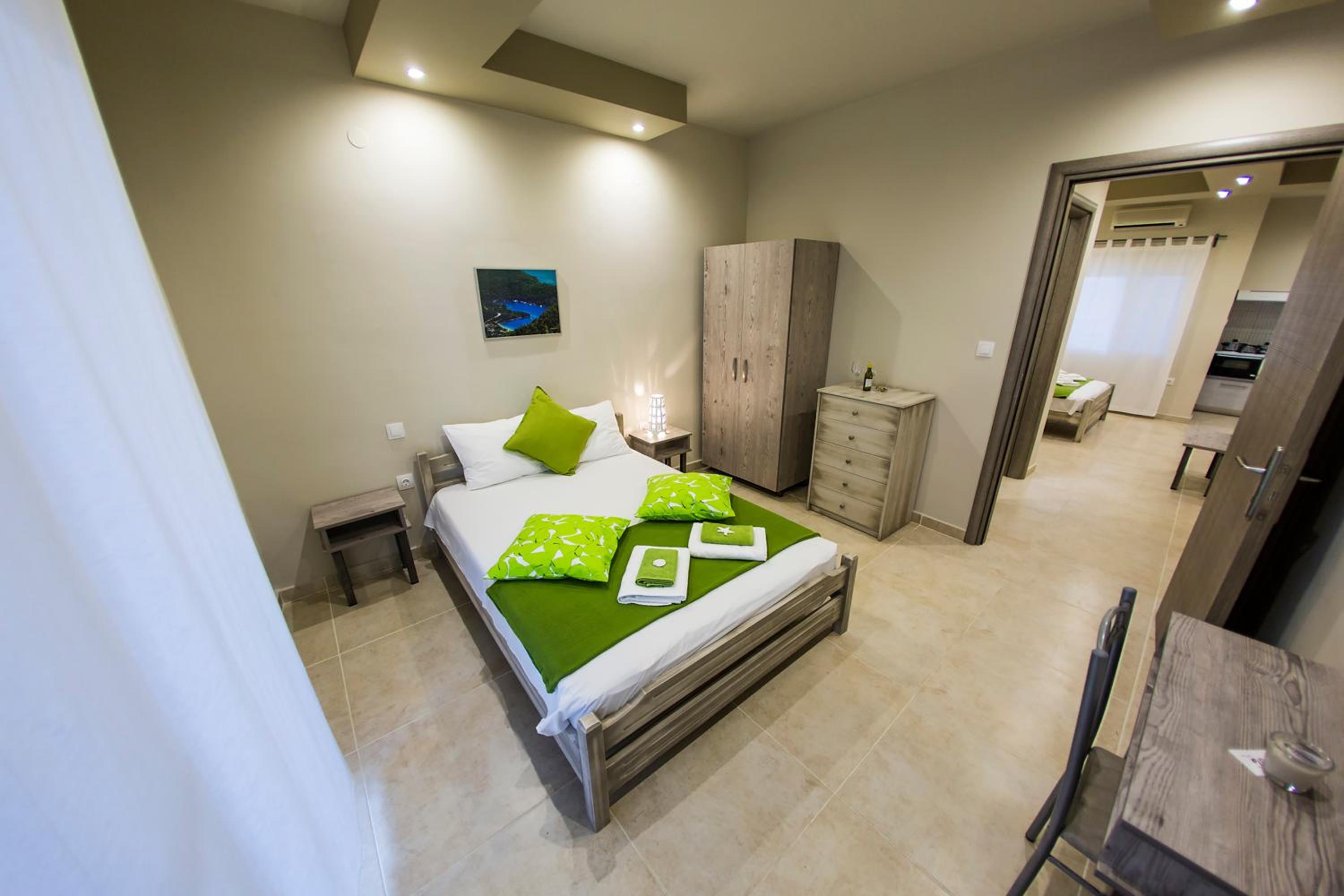 One-Bedroom Apartment (4 Adults) - Photo 3