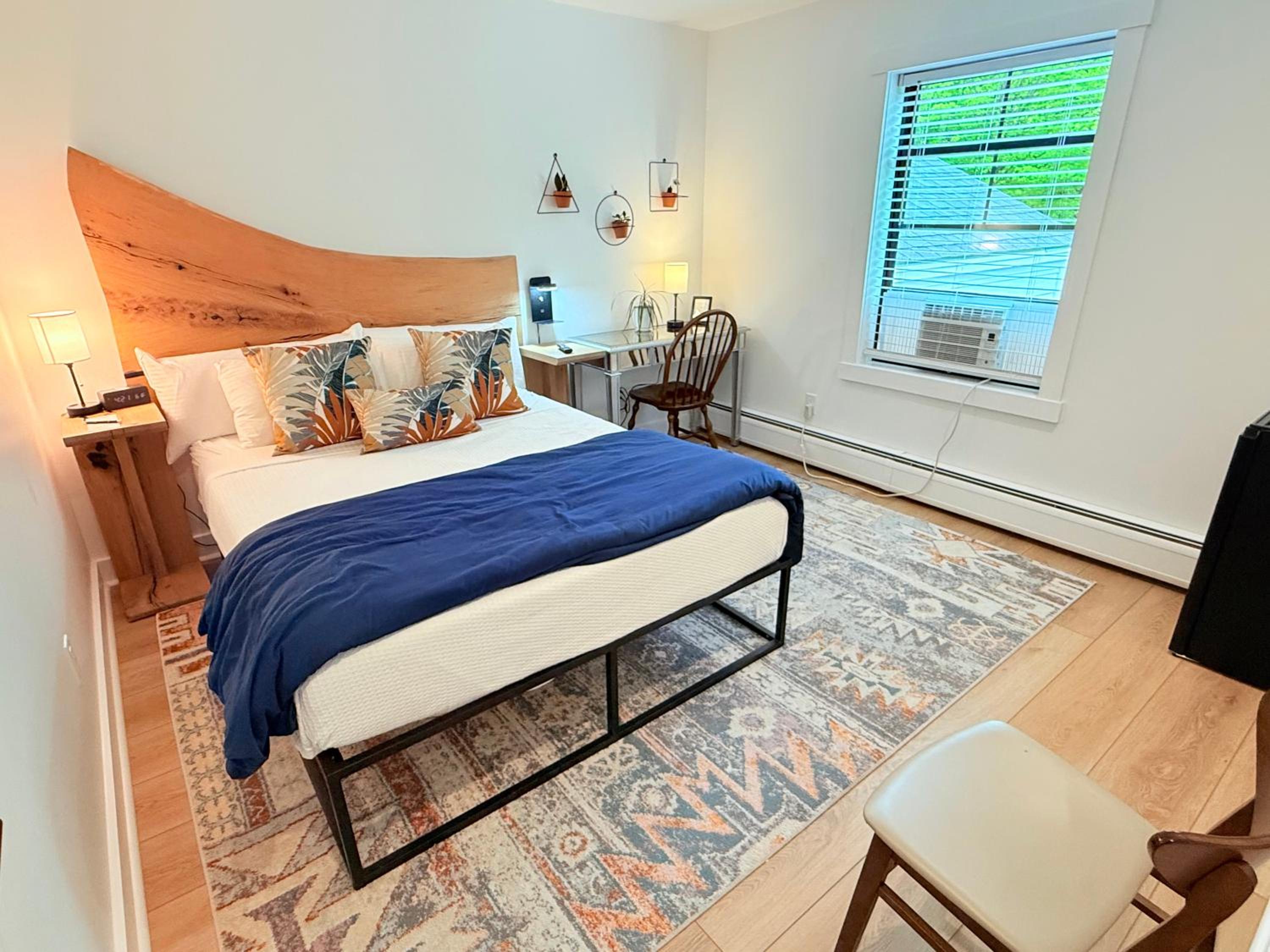 Queen Suite photo 2