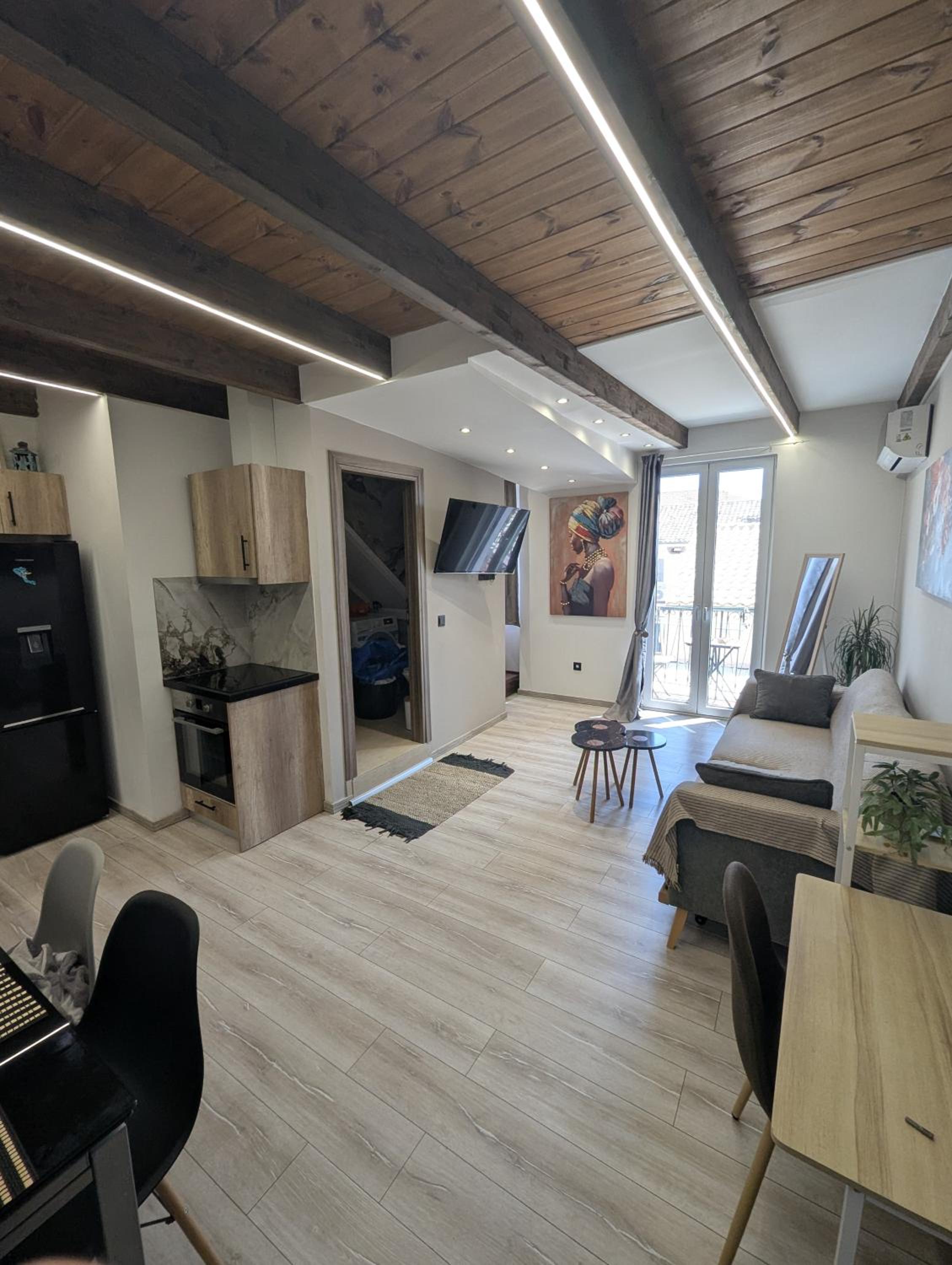 Deluxe Family Suite photo 3