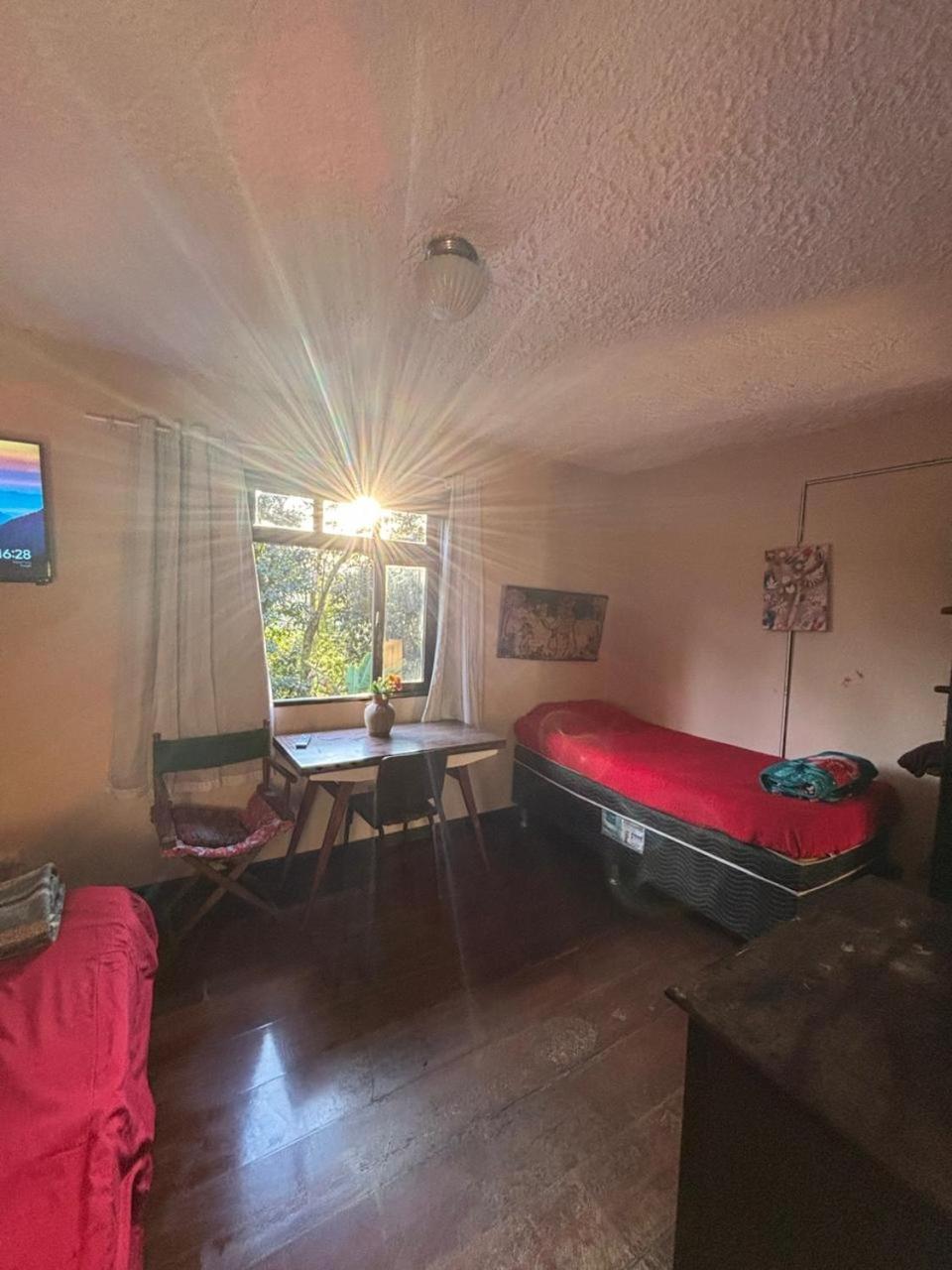 Suite with Mountain View