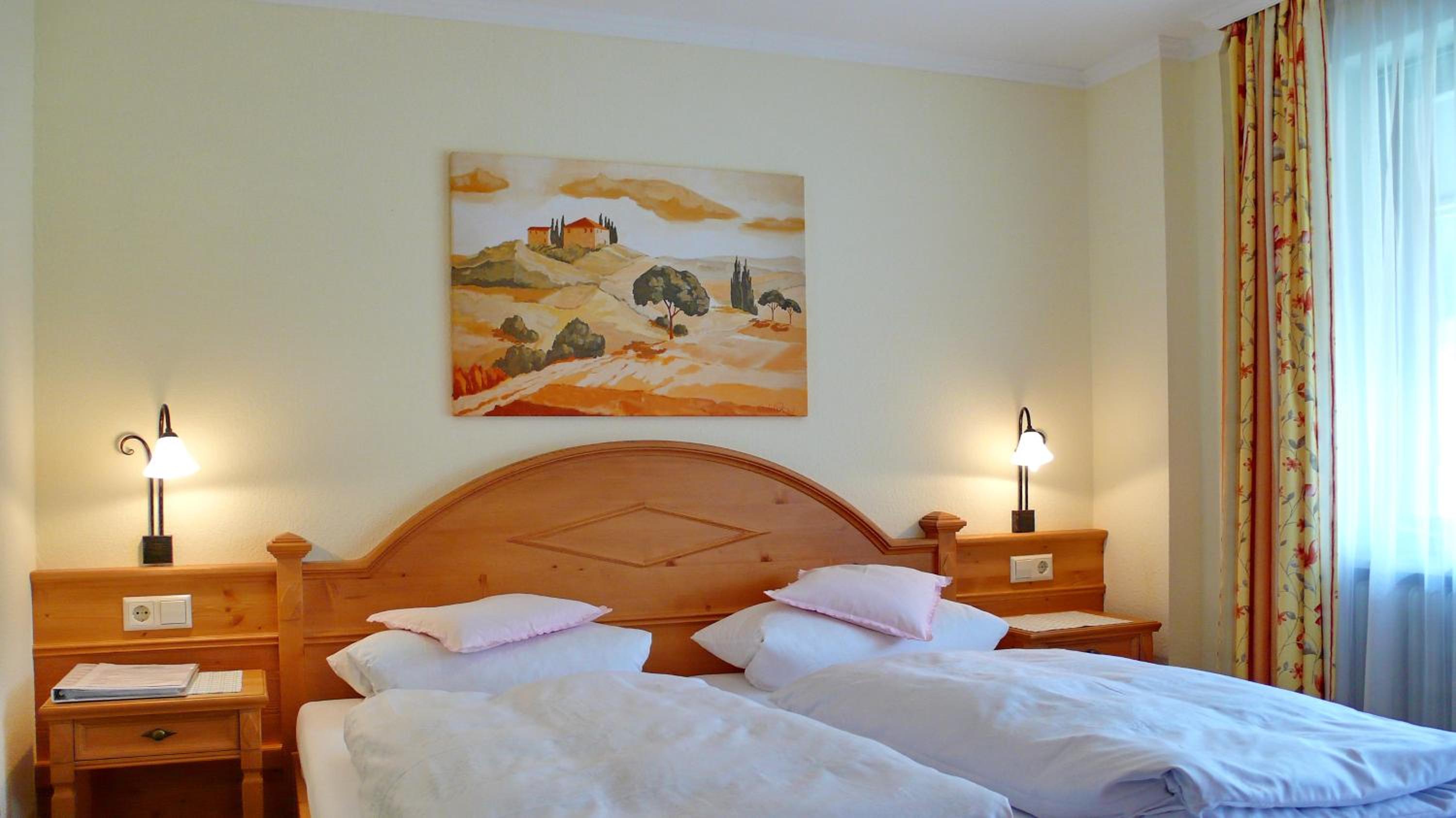 Cozy Double Room with Balcony photo 2