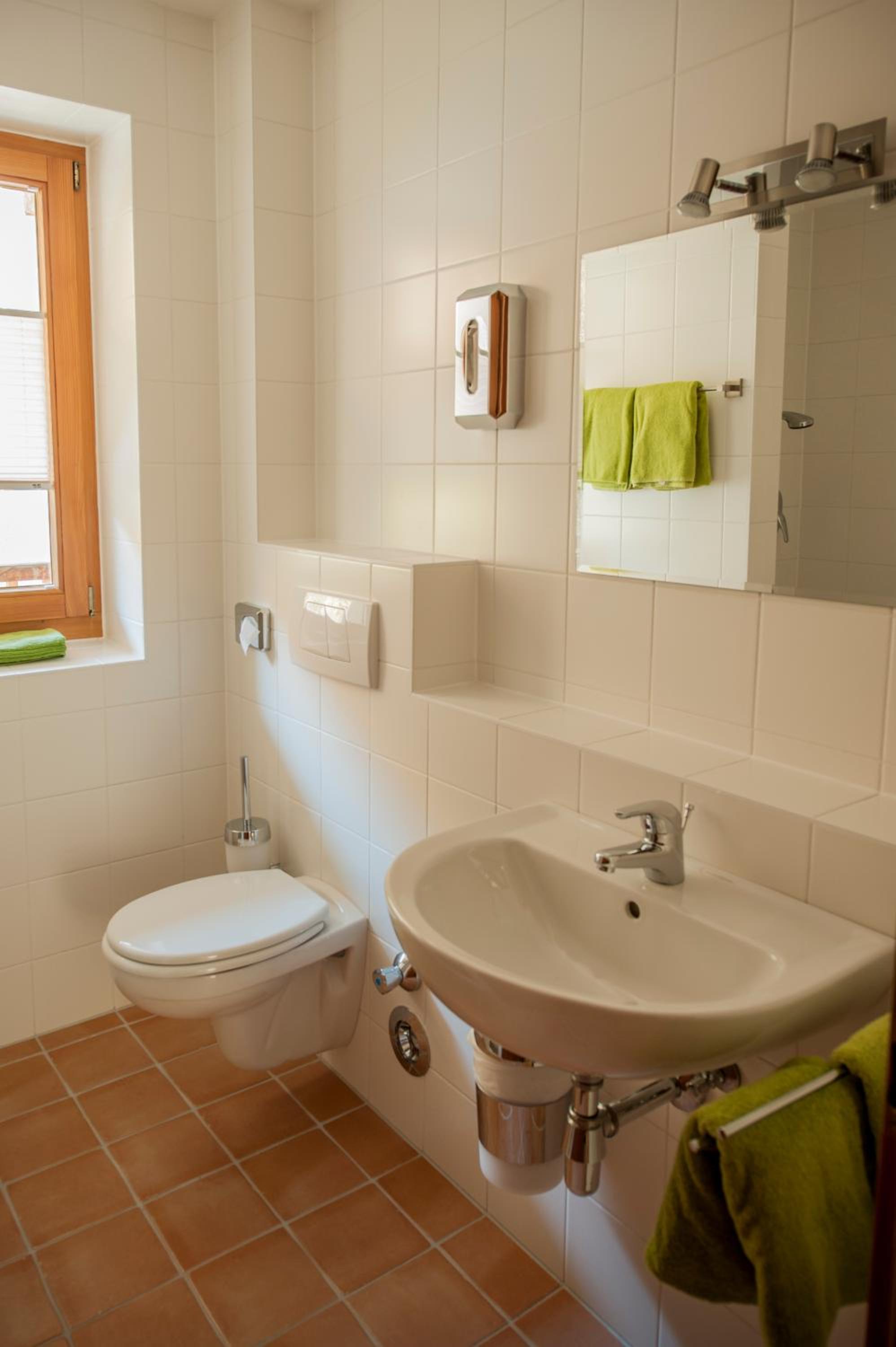 One-Bedroom Apartment with Balcony photo 2