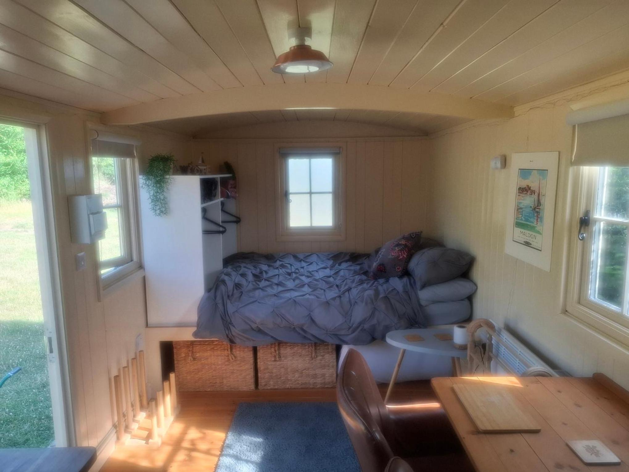 Mobile Home photo 3