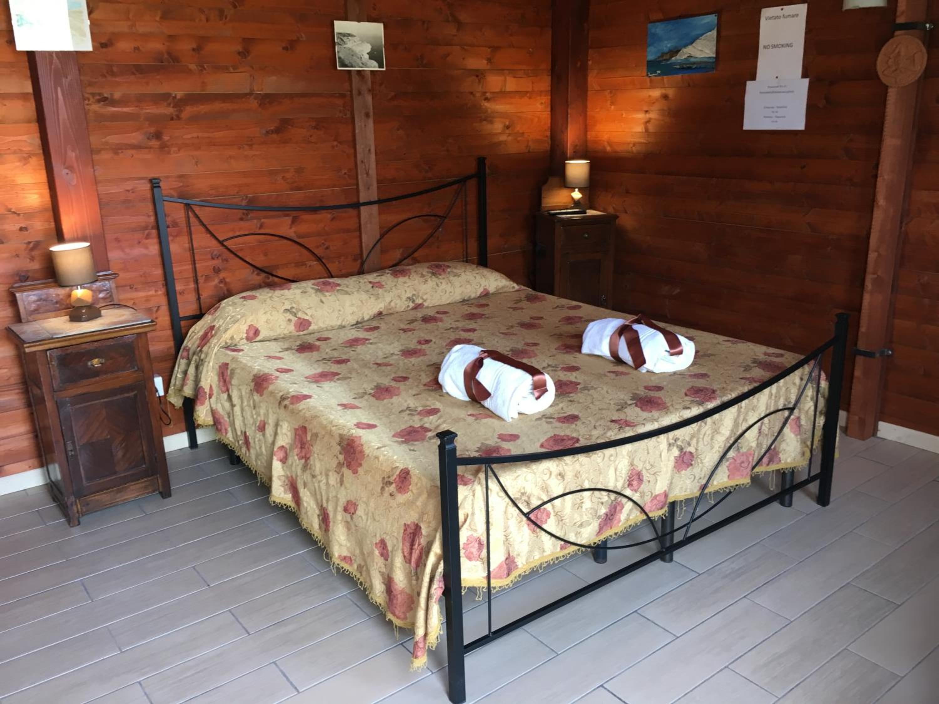 Double Room with Private Bathroom photo 1