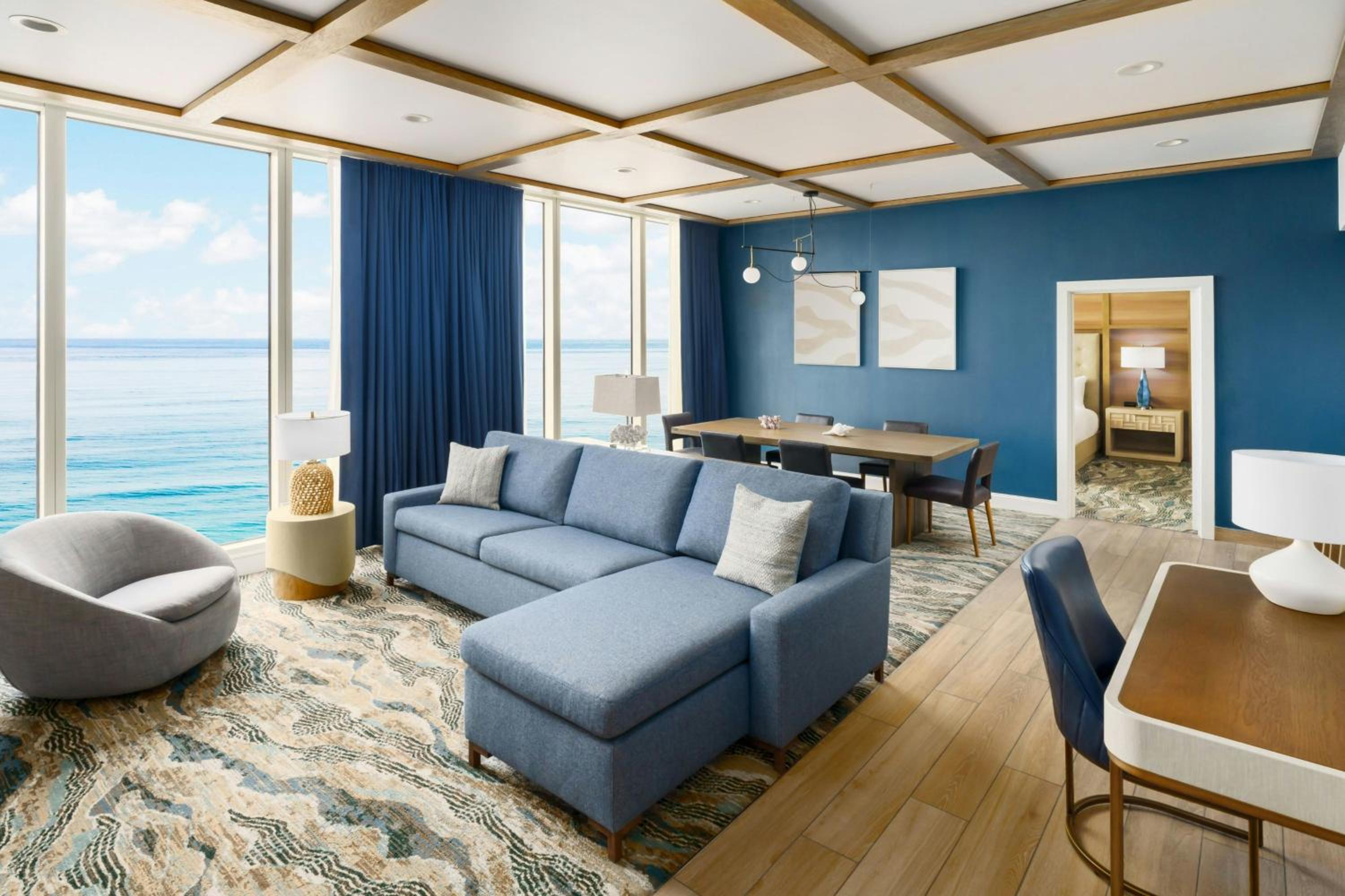 One-Bedroom Penthouse Apartment with King Bed, Oceanfront View, Sofa Bed, Sitting Area and Dining Area - Photo 1