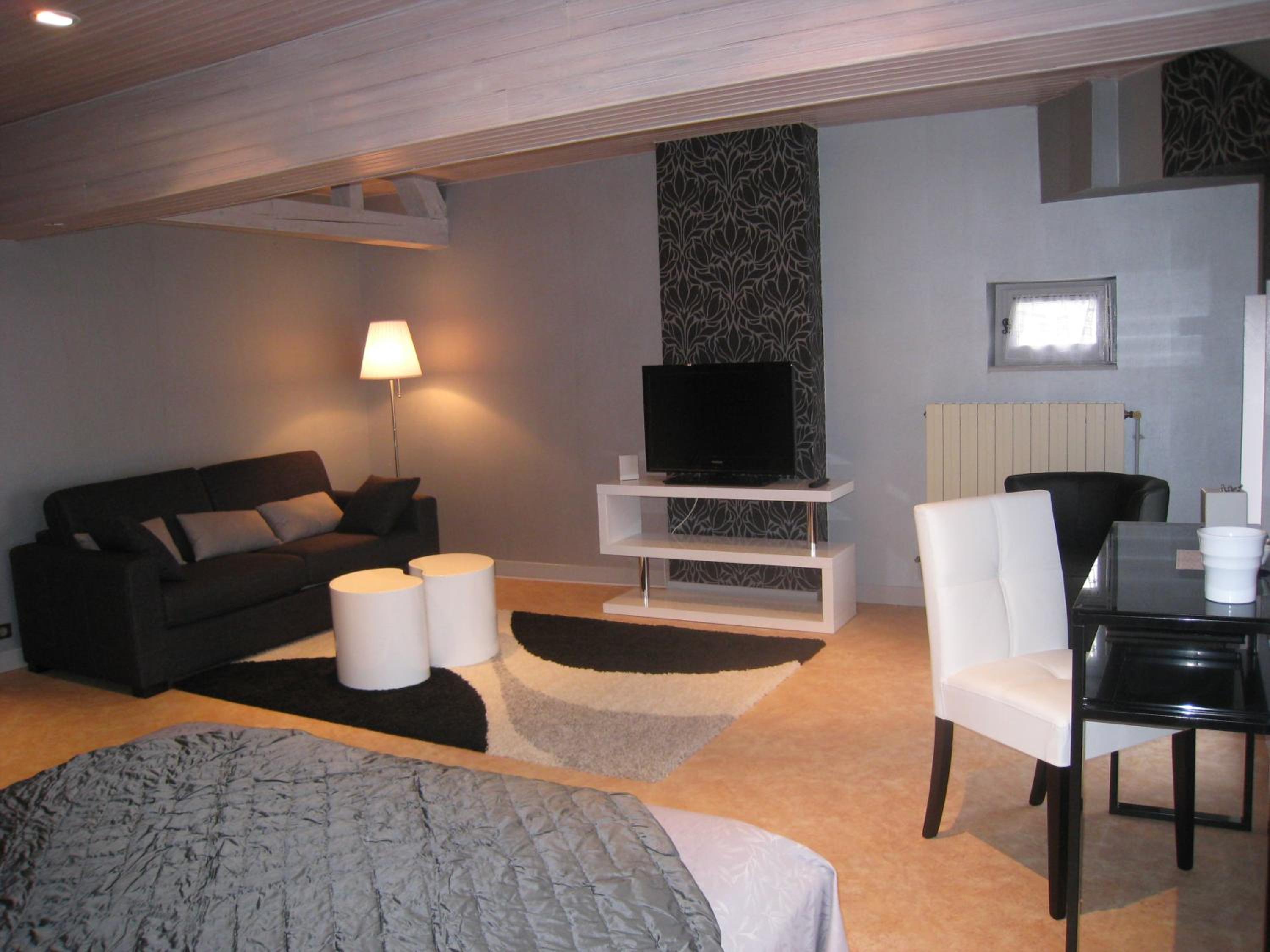 Double Room with Private External Bathroom photo 3