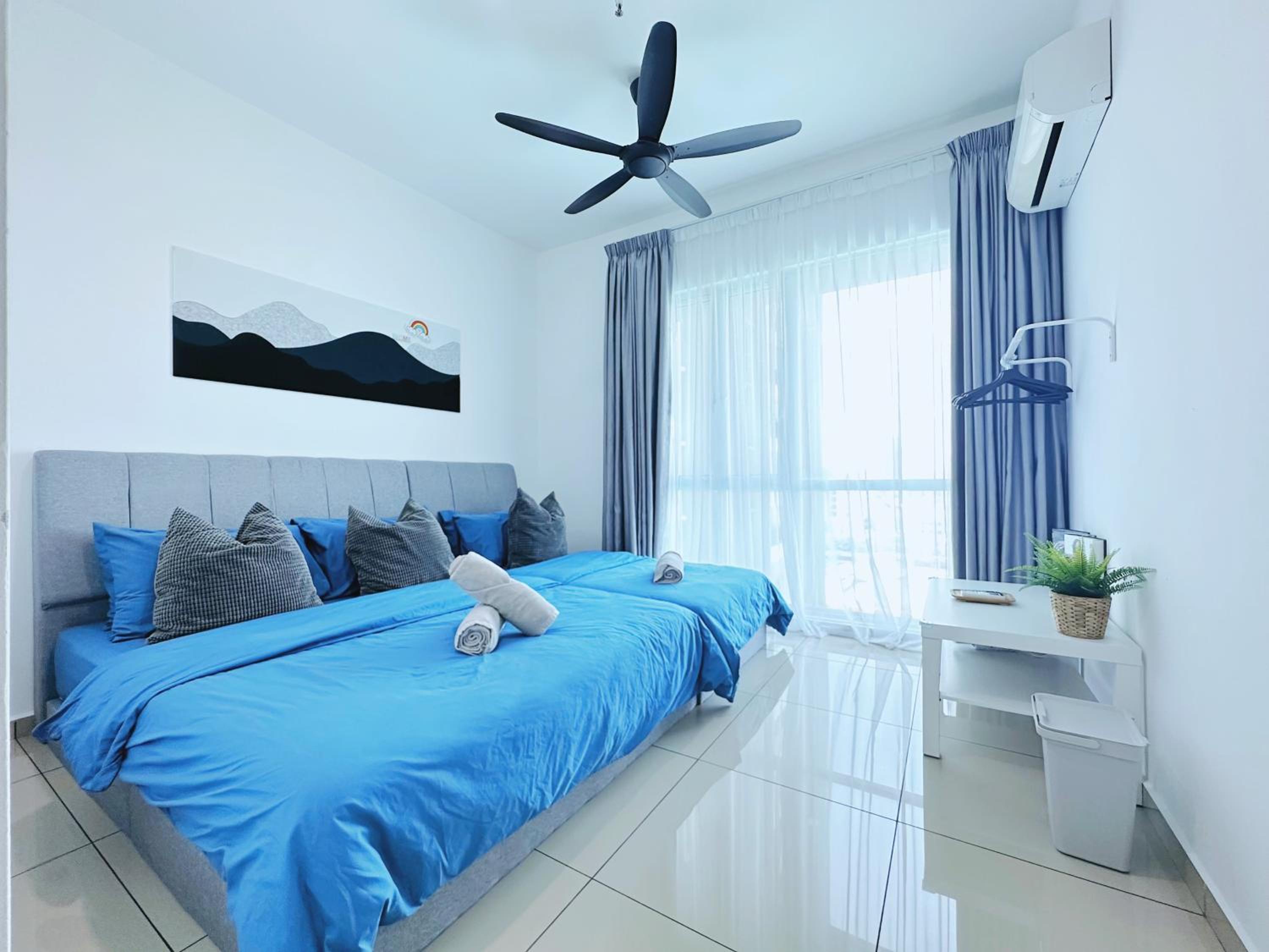 Two-Bedroom Apartment with Balcony photo 2