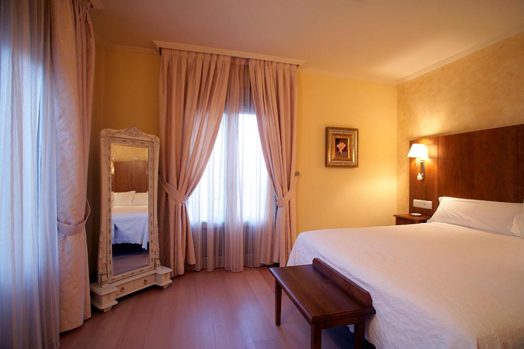 Bridal Suite - Photo 1