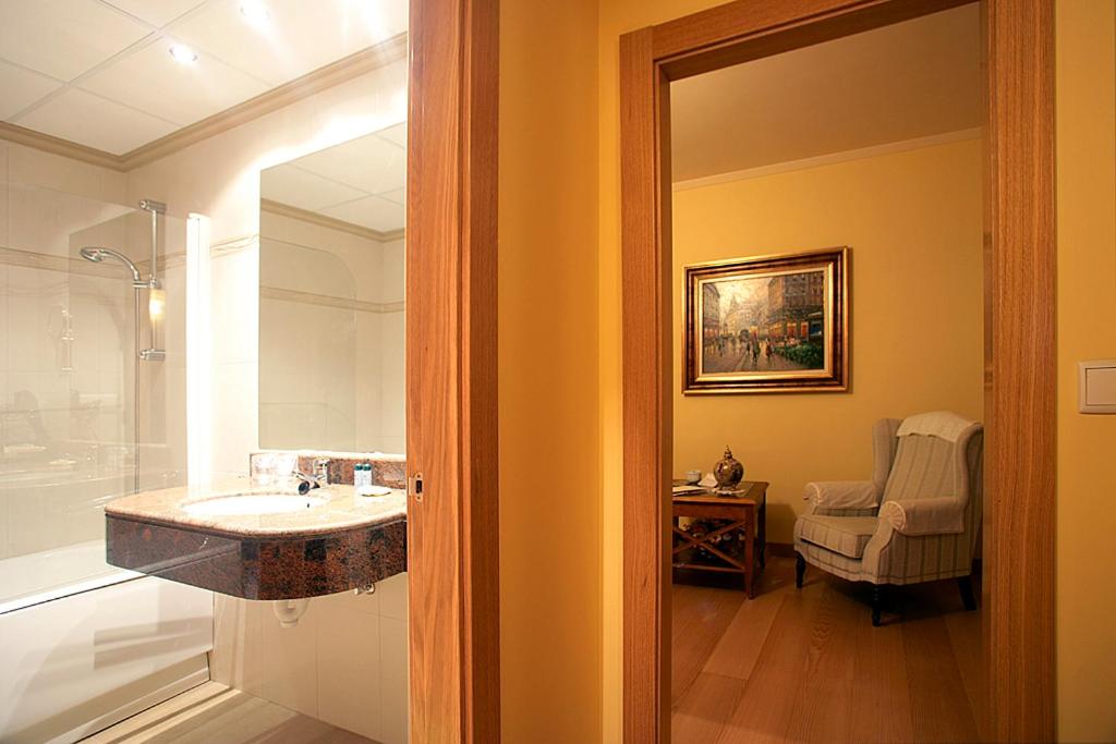 Bridal Suite - Photo 2