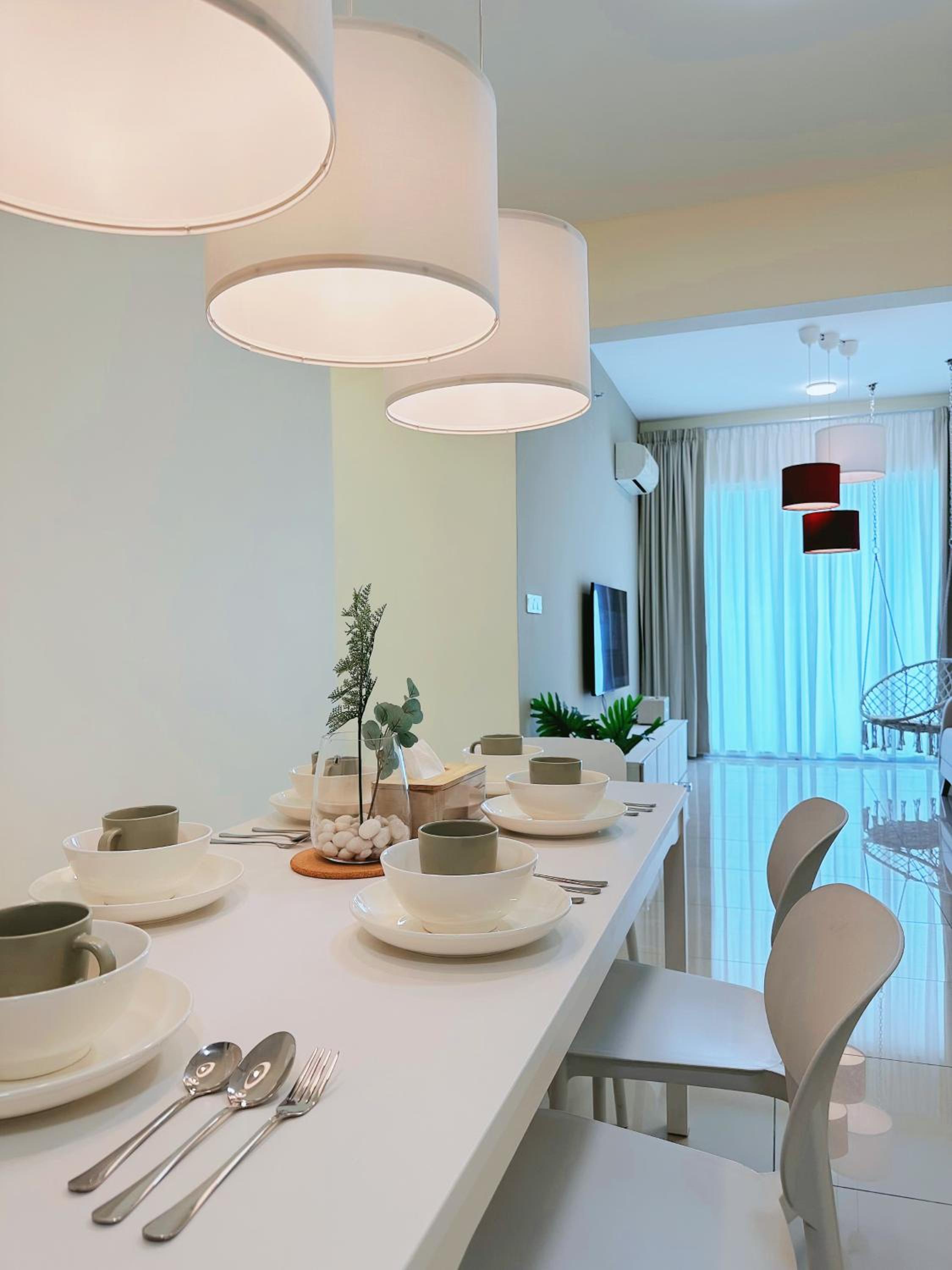Three-Bedroom Apartment - High Floor photo 2