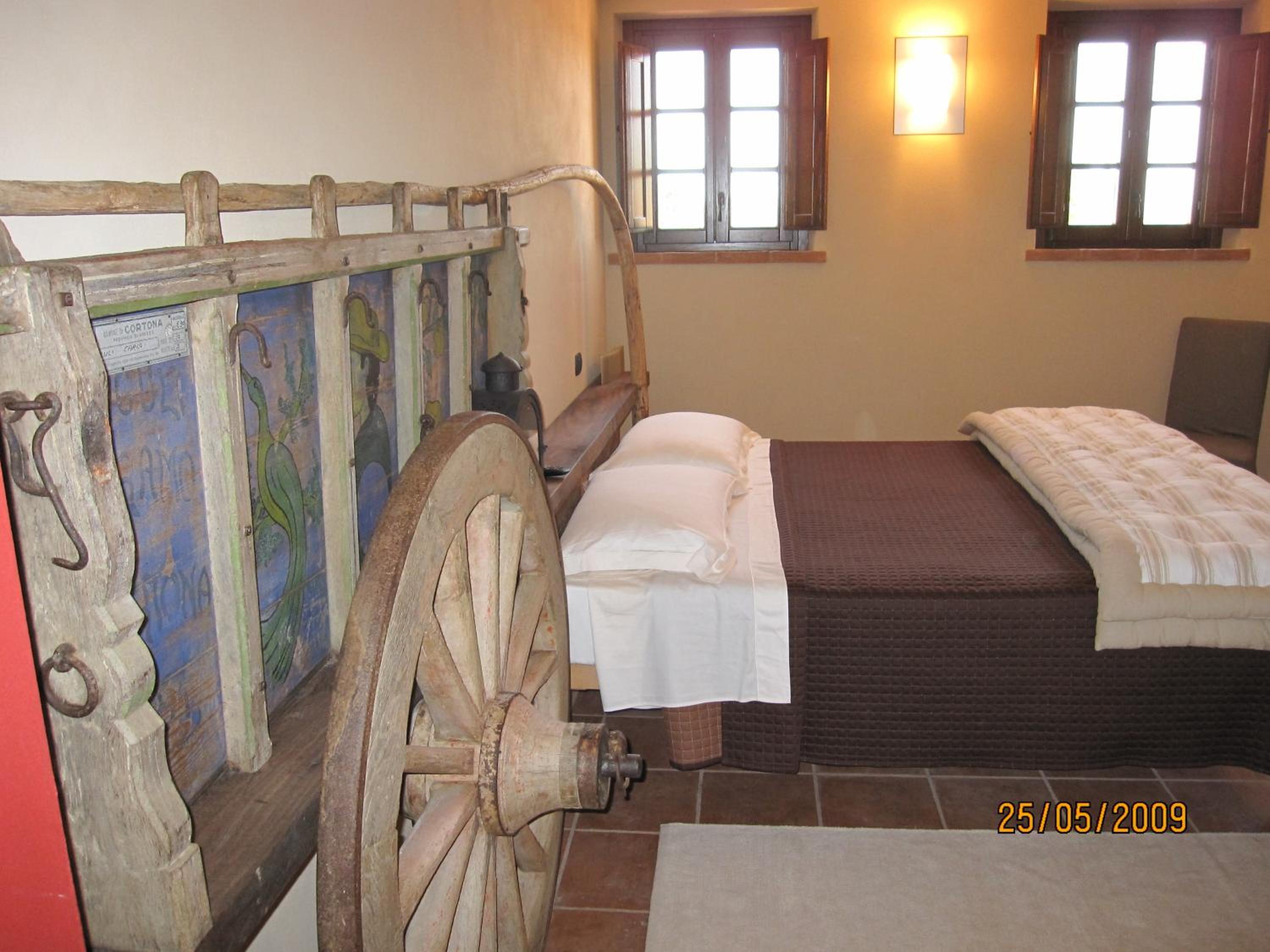 Double Room with Spa Bath - Photo 1