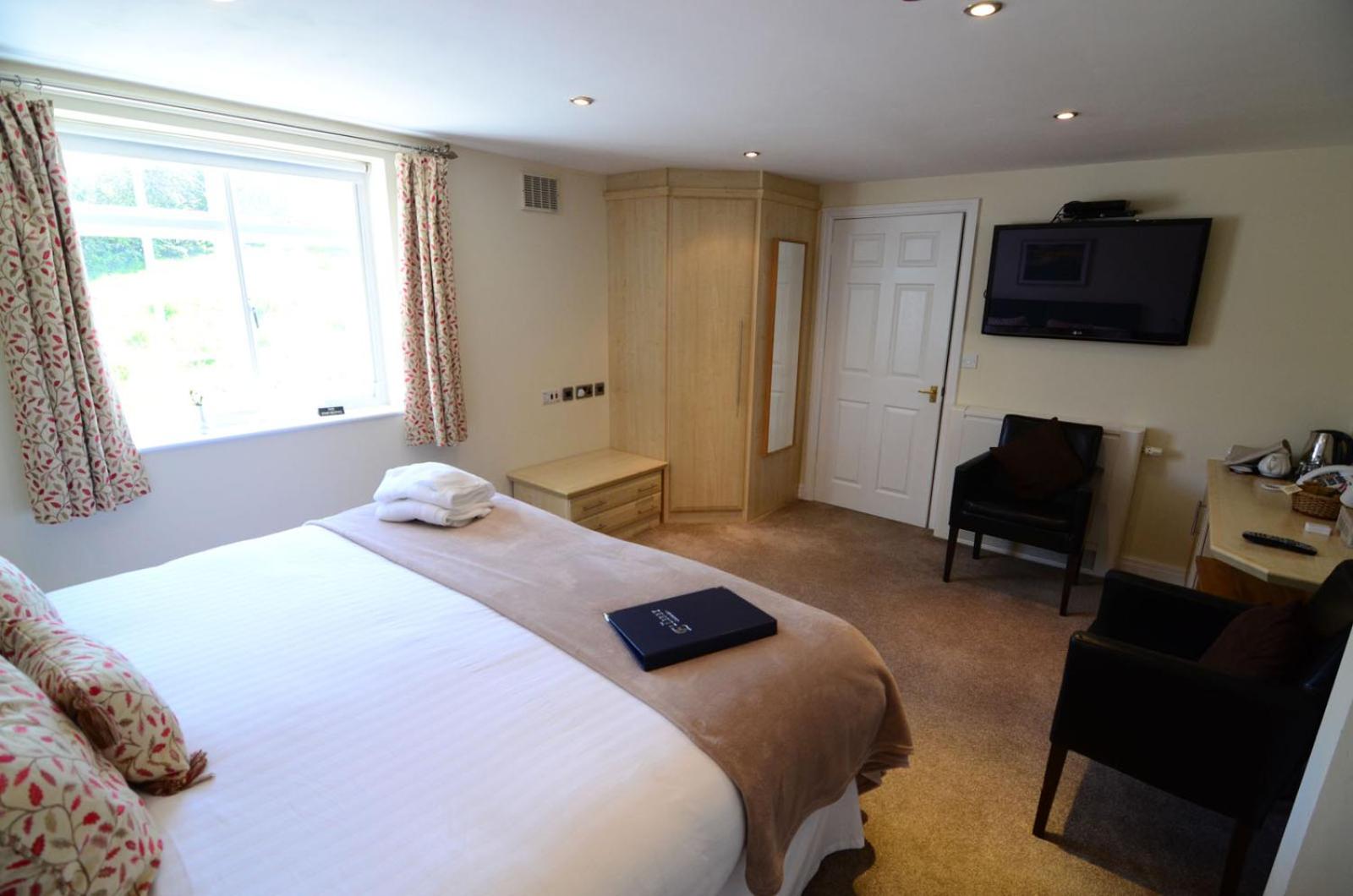 Double or Twin Room - Disability Access photo 1