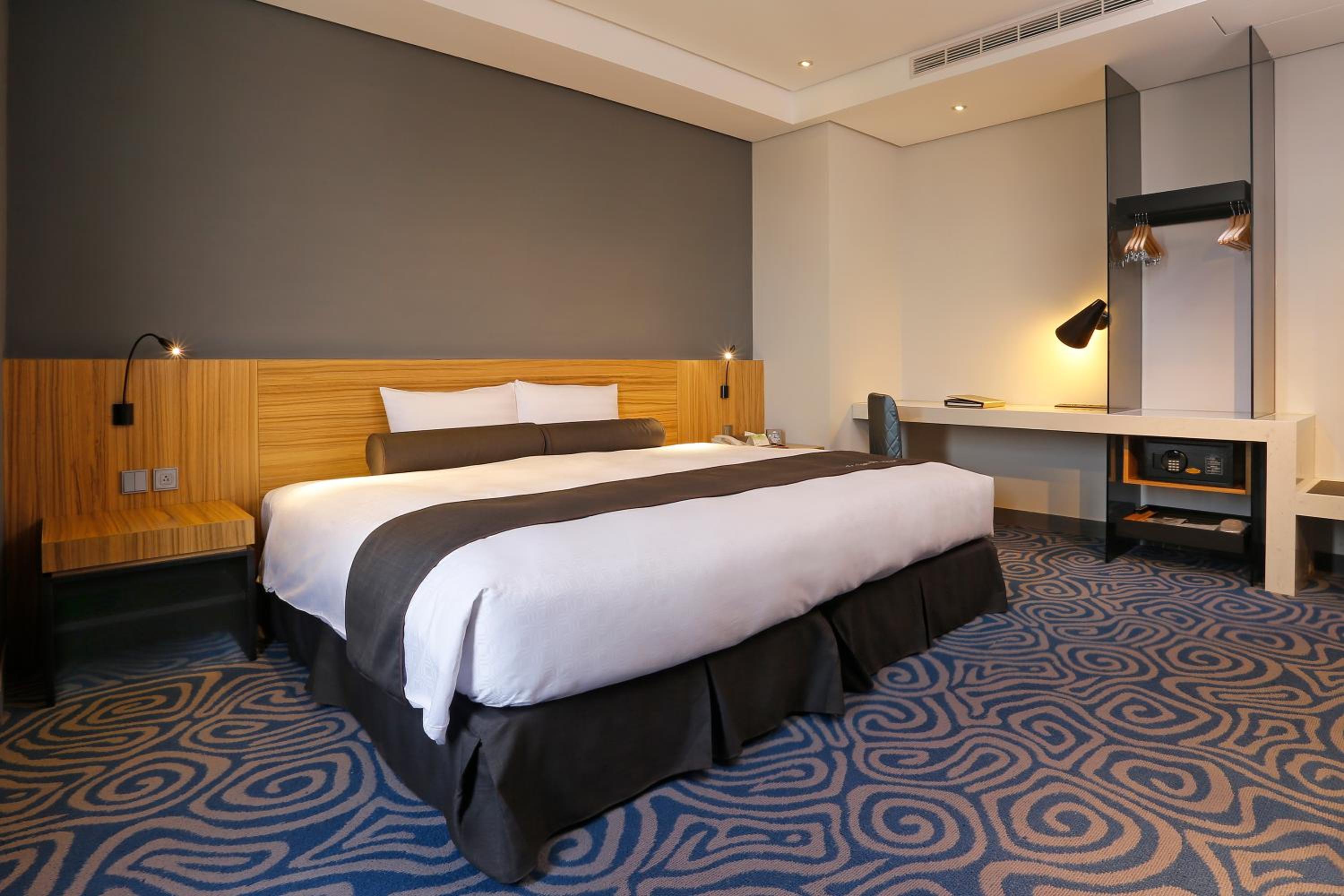Executive Suite photo 3